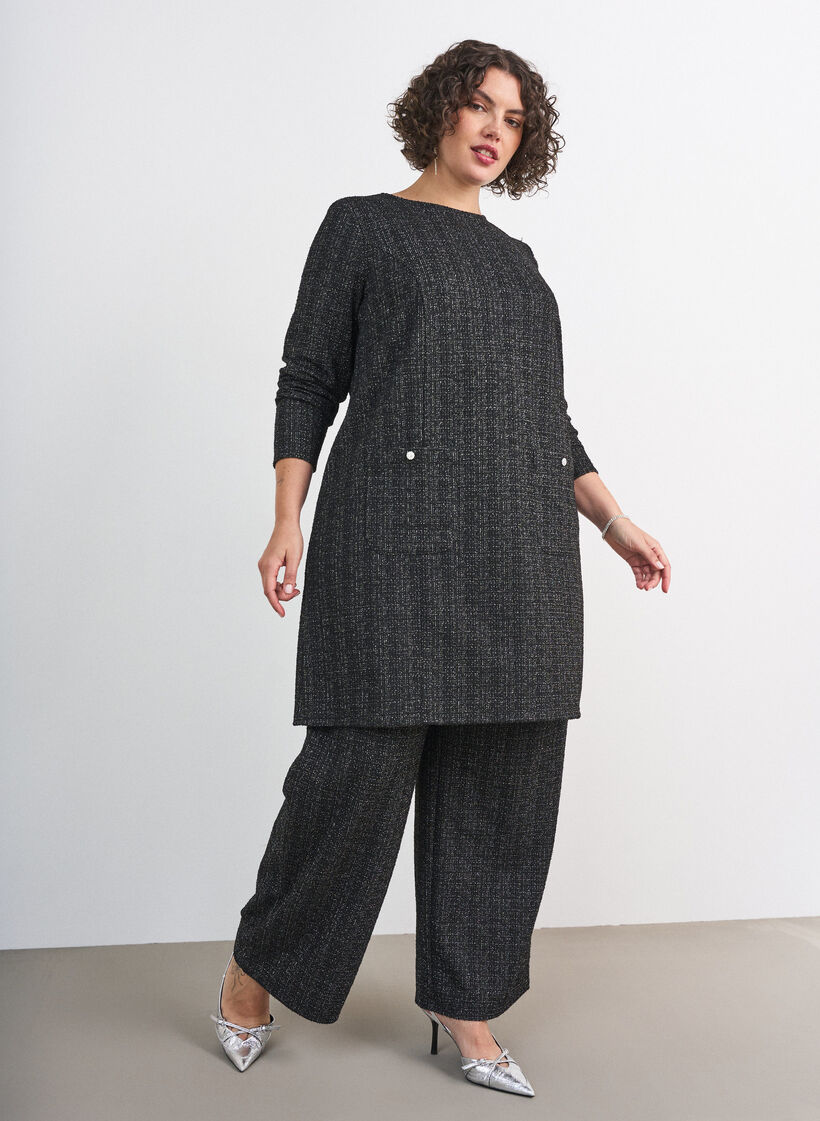 Short dress with a boucl&eacute; texture and glitter threads, Black, Model image number 1