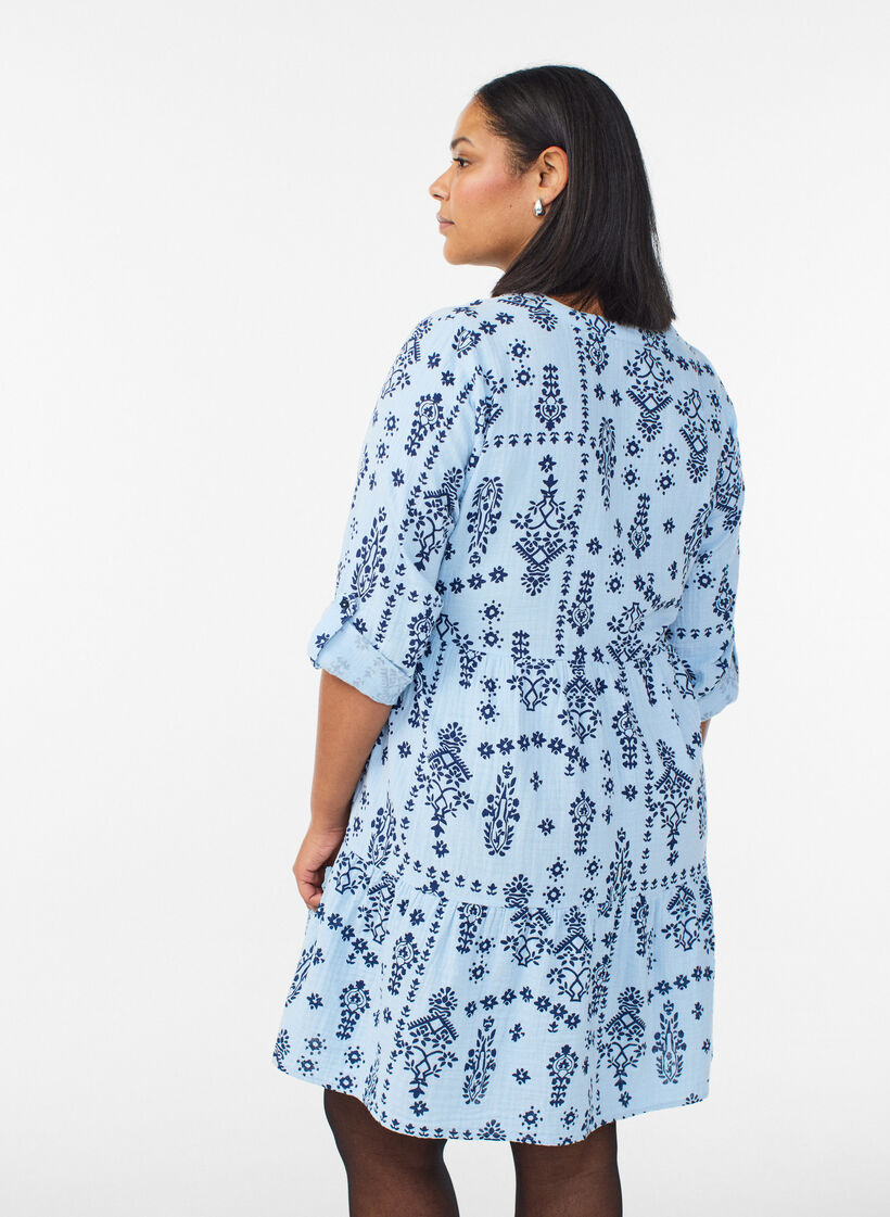 Short dress in patterned cotton muslin, Light Blue, Model image number 2