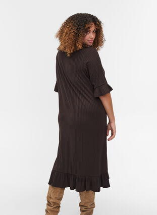2/4 sleeve ruffle midi dress, Molé, Model image number 1