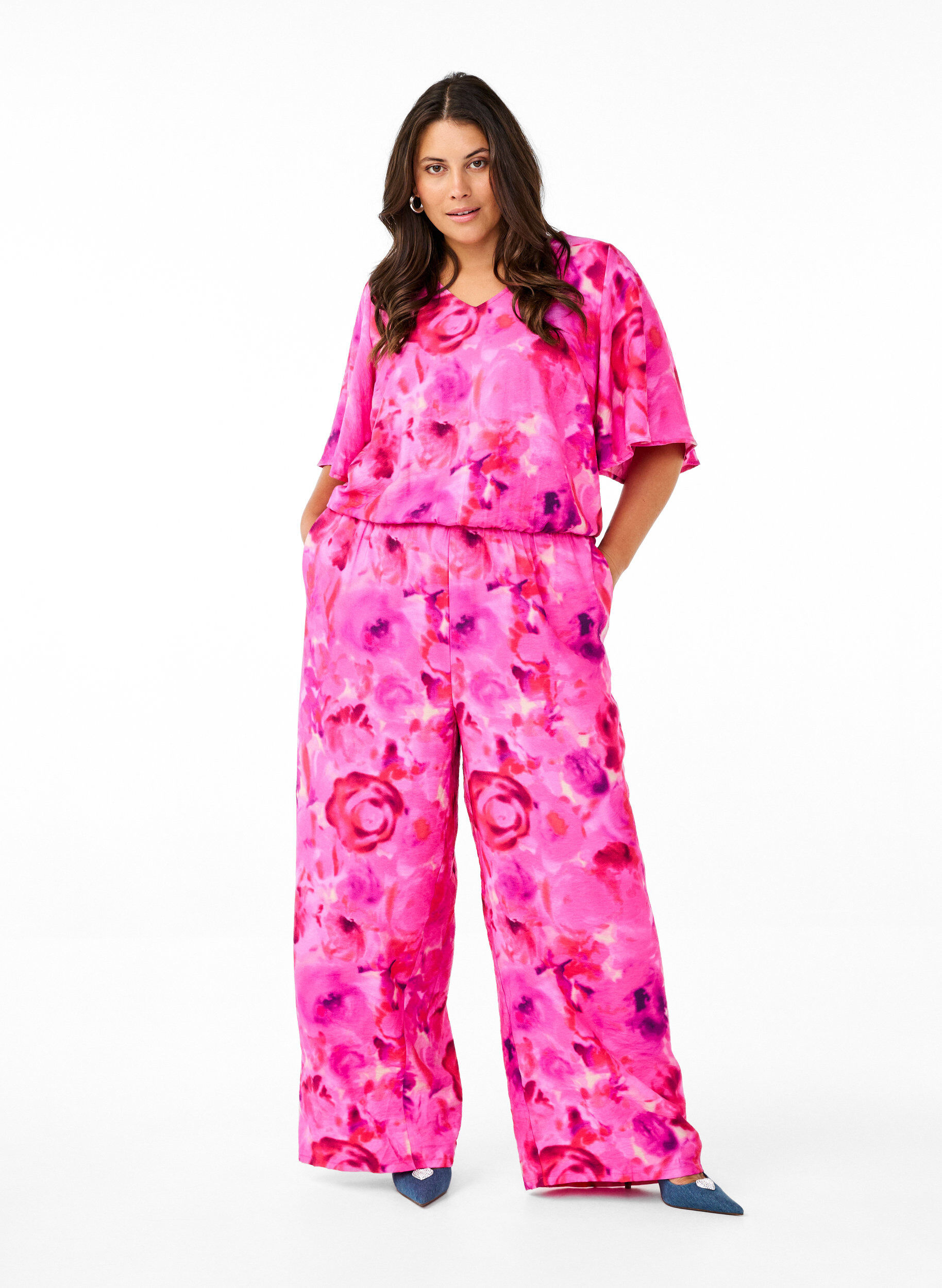 Zizzifashion Floral jumpsuit with batwing sleeves, Pink Rose AOP, Model image number 0