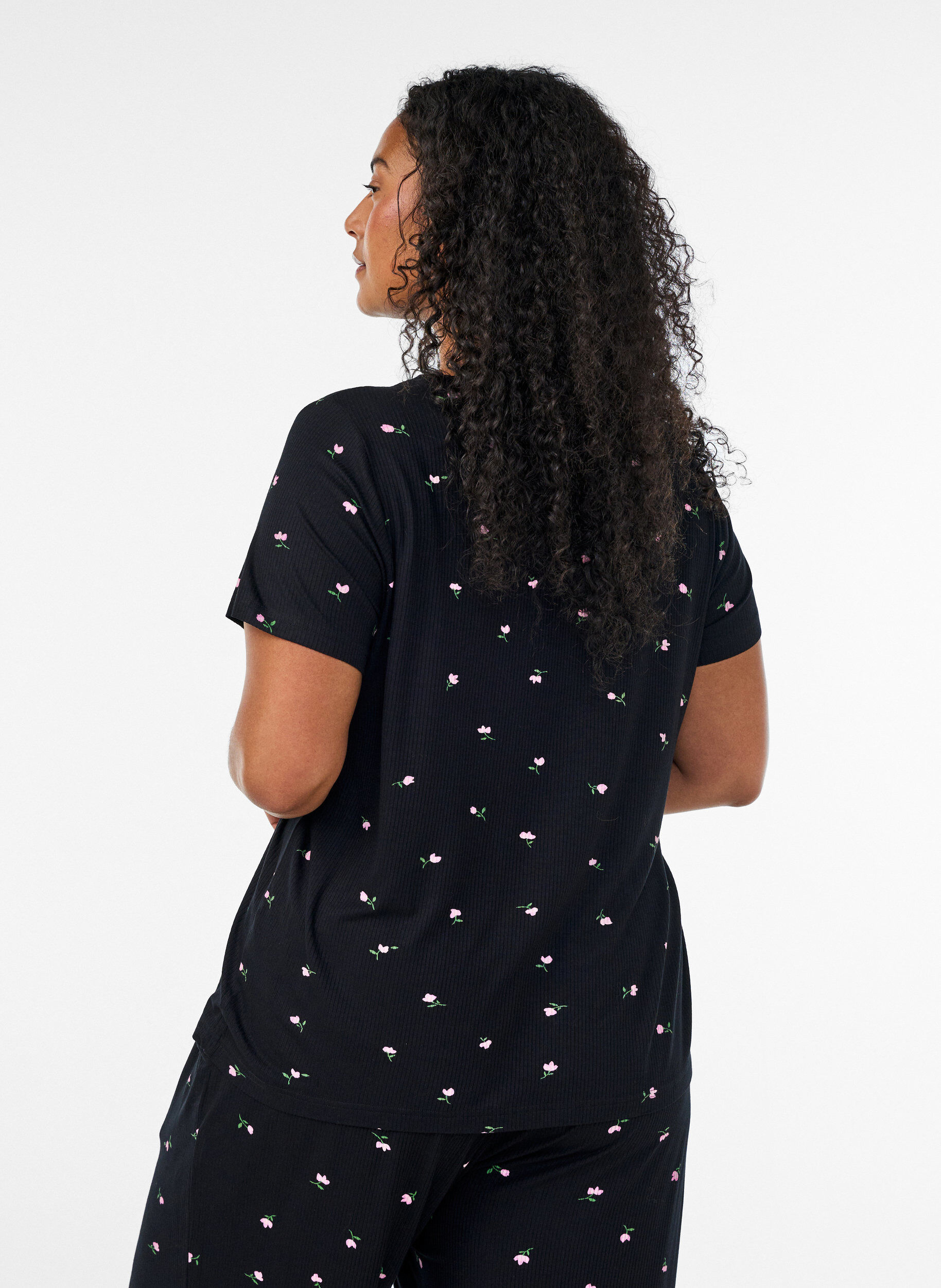 ZizzifashionPyjama top with floral print and ribbed texture, Black, Model image number 2
