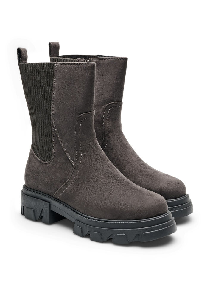 Chunky boot in faux suede, Brown, Packshot image number 1