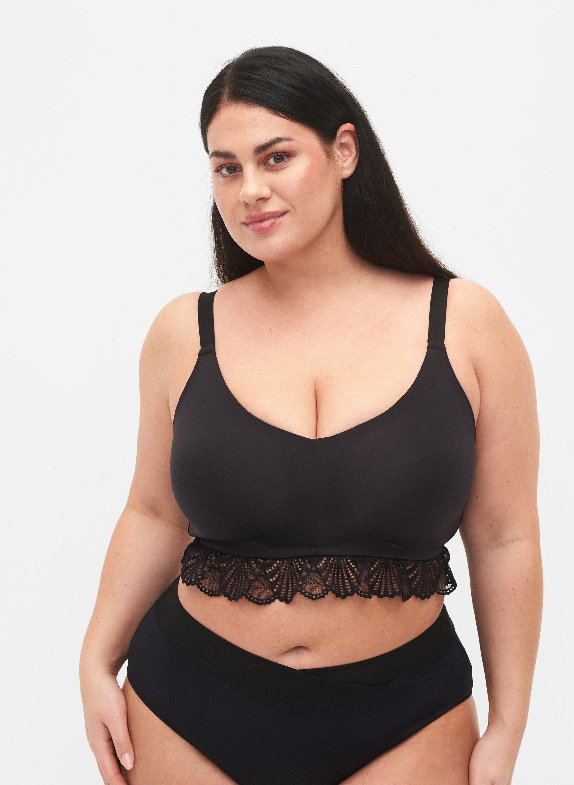 Bra with lace and padded cups, Black, Model