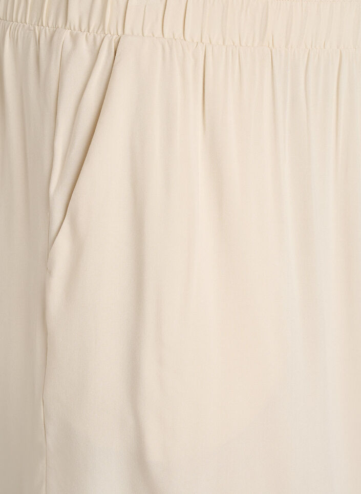 Loose pyjama shorts in viscose with a high waist, Beige, Packshot image number 2