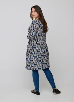Viscose paisley dress with an A-line shape, Blue Paisley AOP, Model image number 1