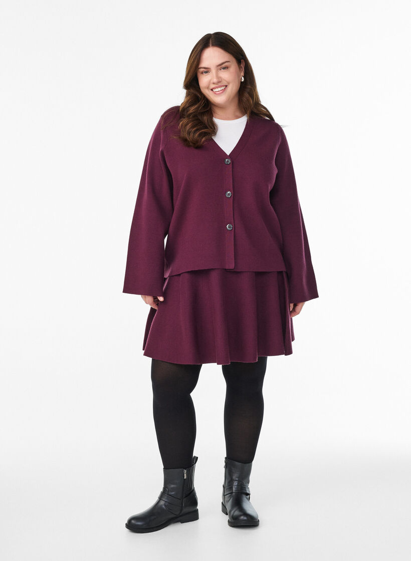 Short knitted A-line skirt, Dark Bordeaux, Model image number 1