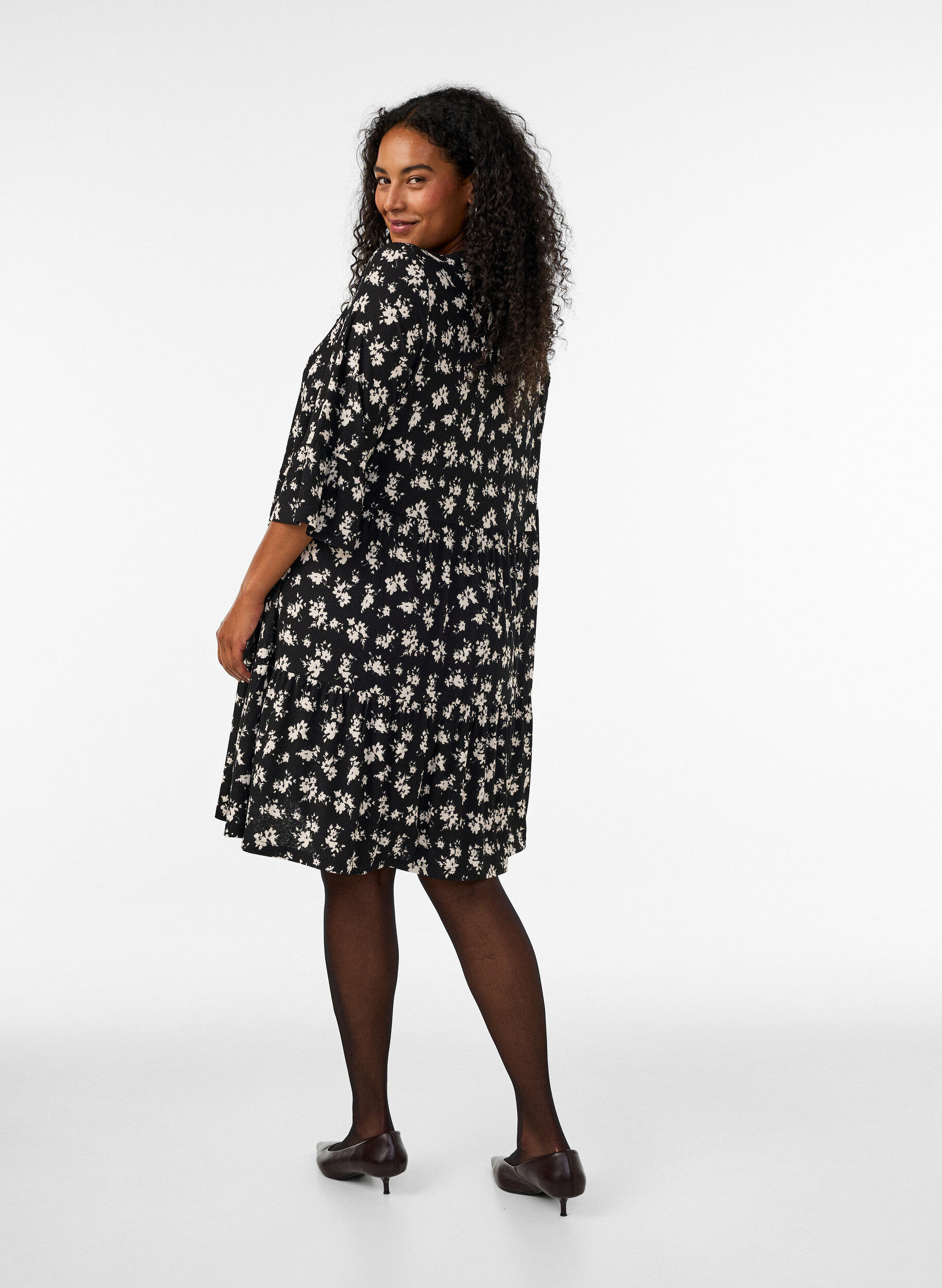 ZizzifashionShort A-line jersey dress with an all-over print, Black, Model image number 2