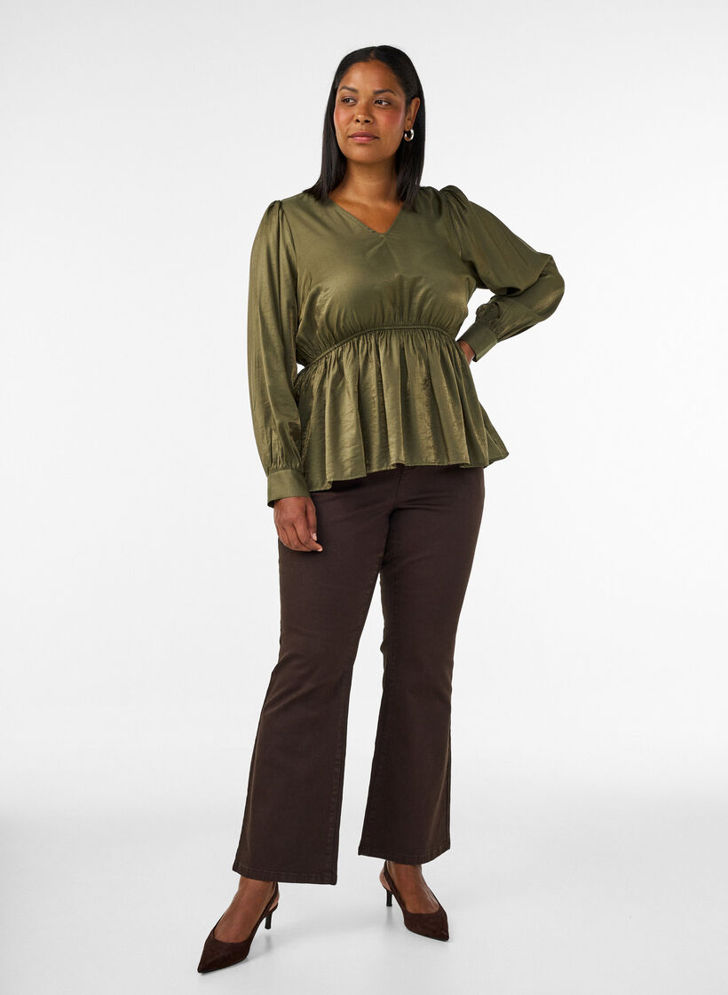Ellen bootcut jeans in coloured denim, Brown, Model image number 0