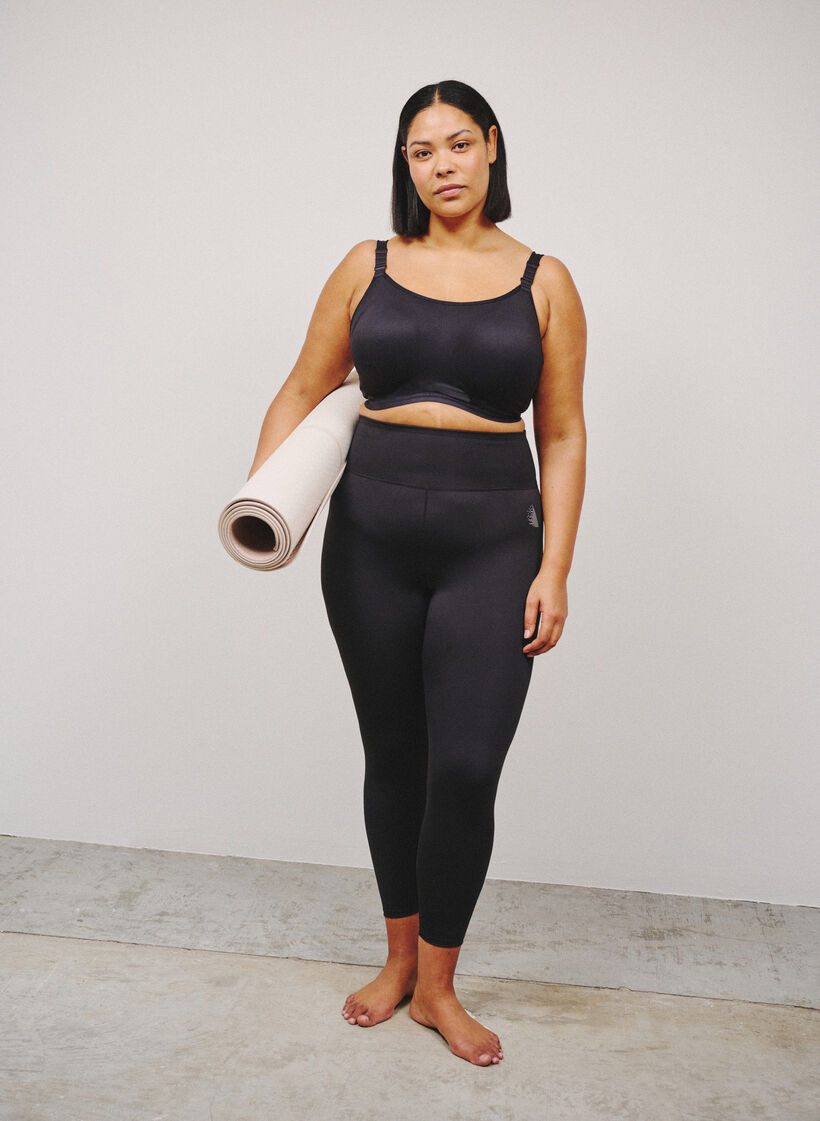 Training tights with a high waist and pocket in the waistband, Black, Image image number 0