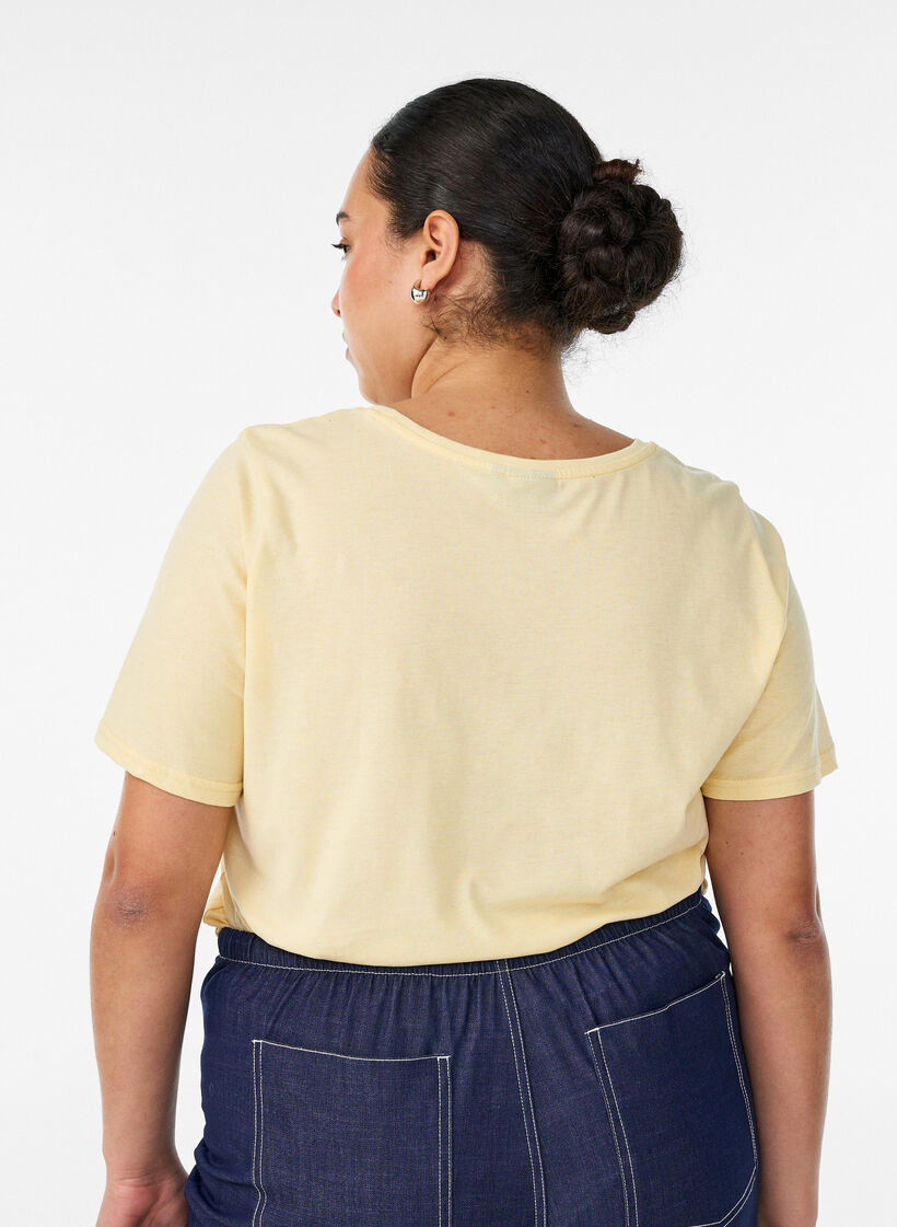 T-shirt with motif, Yellow, Model image number 2