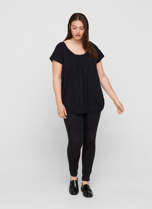 Short-sleeved t-shirt with a round neck and lace trim, Black, Model image number 2