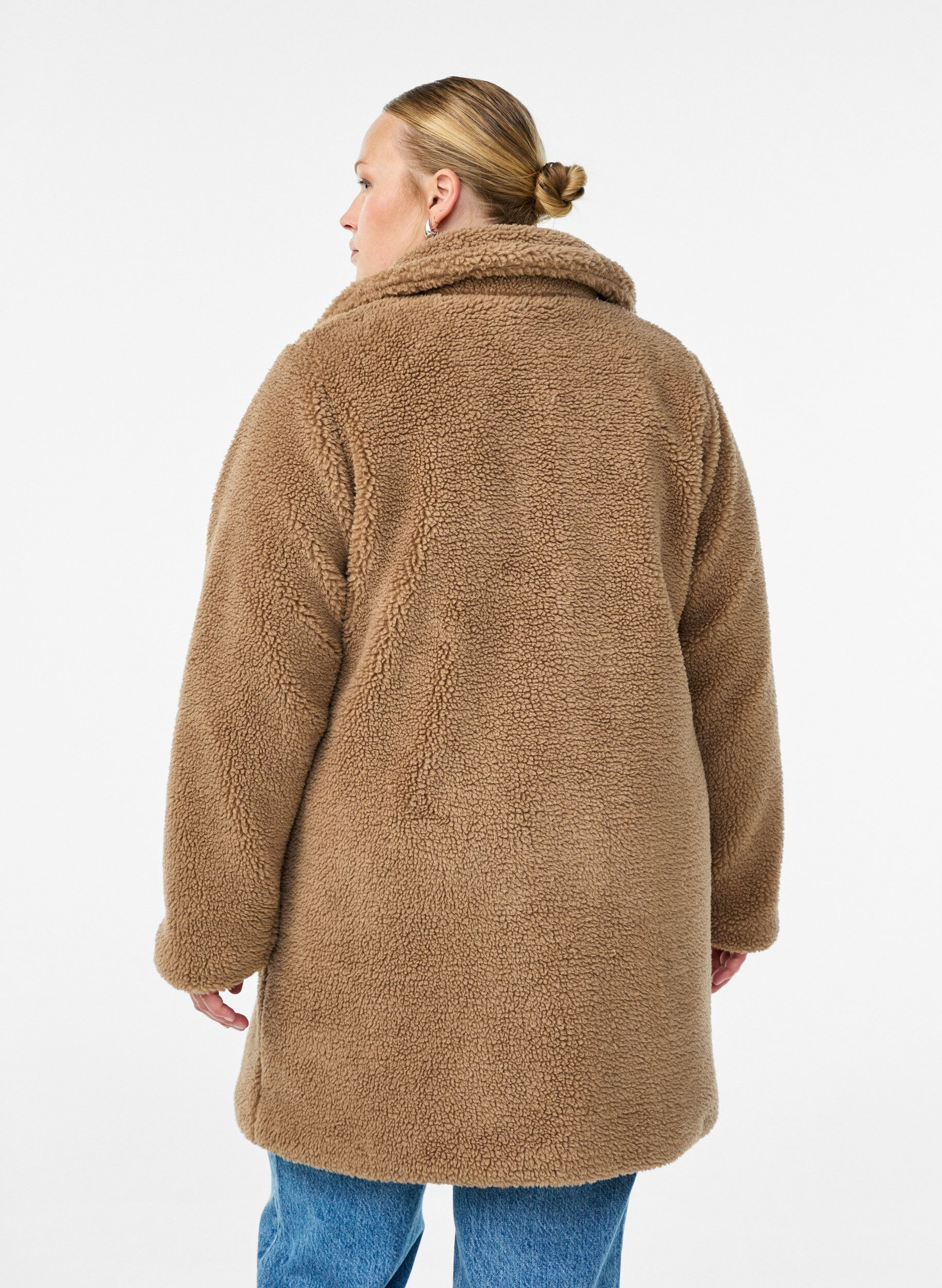 Zizzifashion Soft teddy jacket with buttons and a collar, Brown, Model image number 2