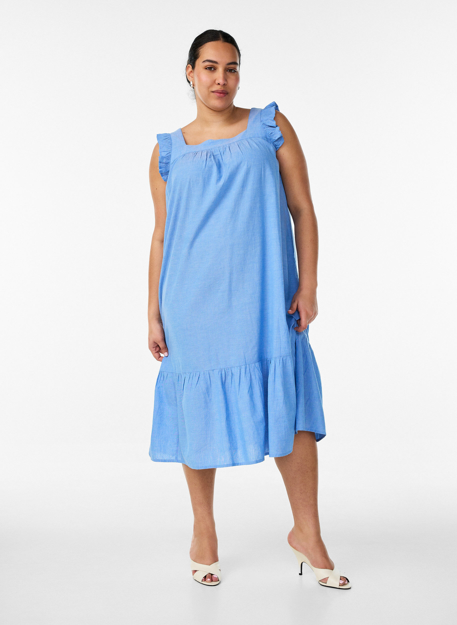 Zizzifashion Midi dress in cotton with ruffle details, Light Blue, Model image number 0