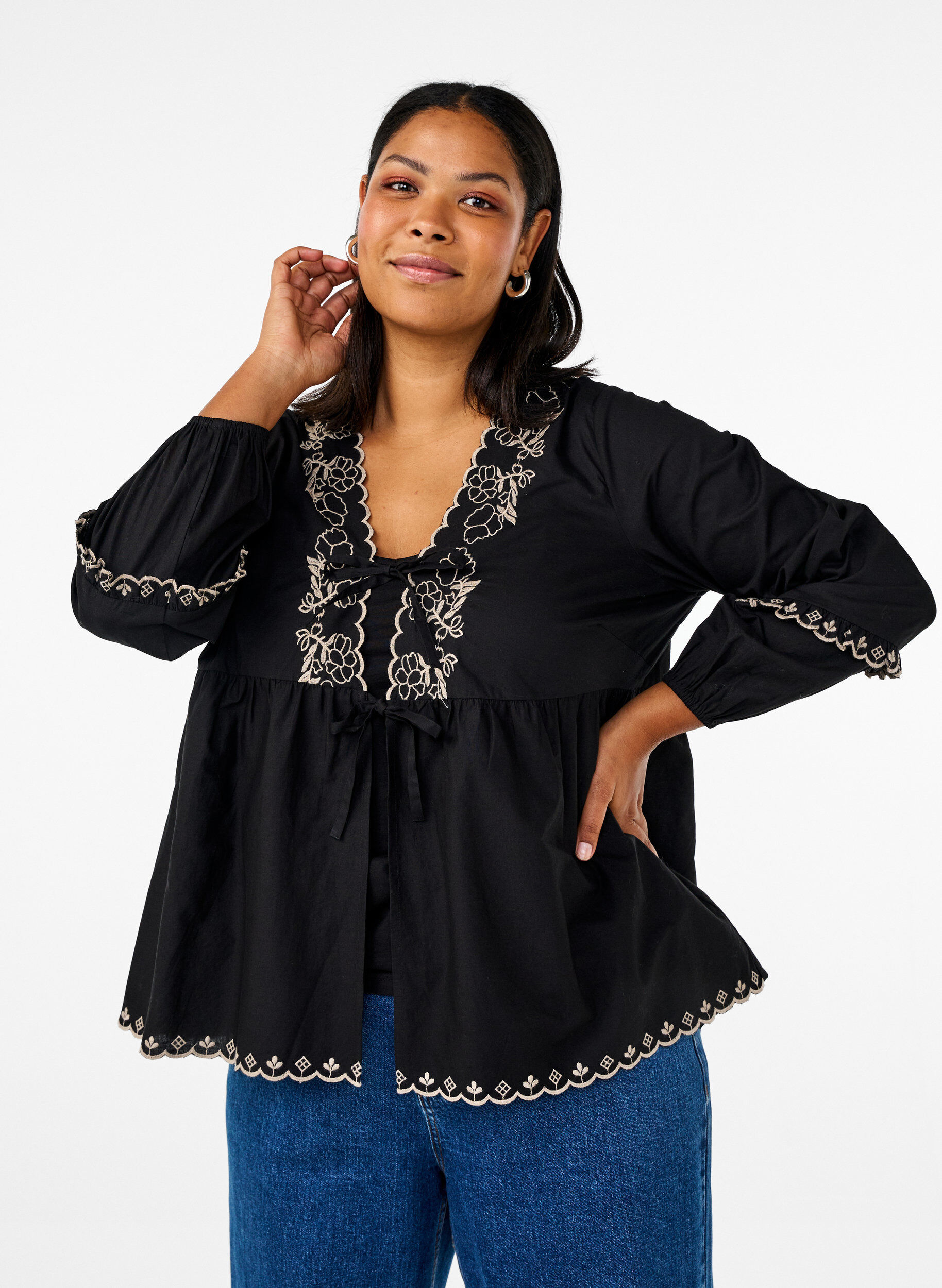 Zizzifashion Blouse with open front and embroidered details, Black, Model image number 0
