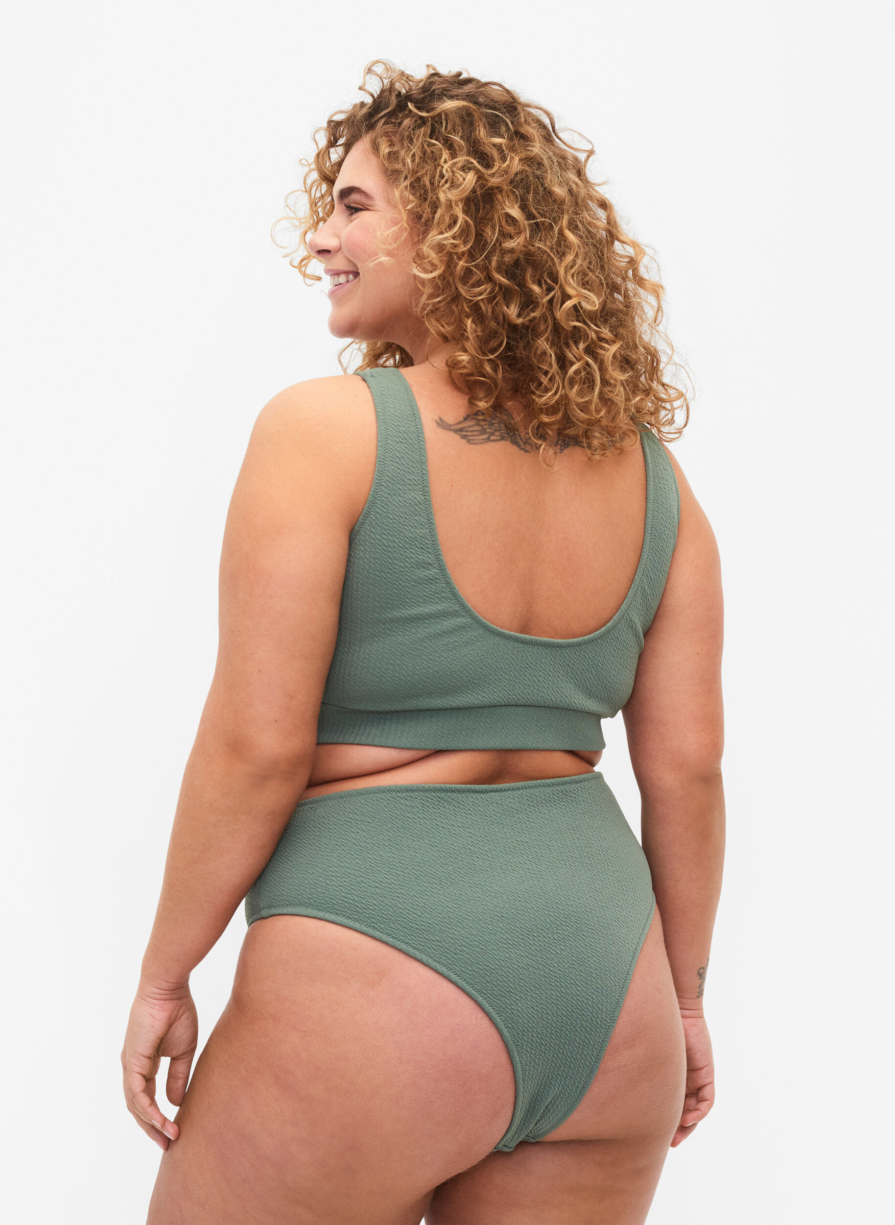 Zizzifashion Bikini briefs with crepe structure, Green, Model image number 1