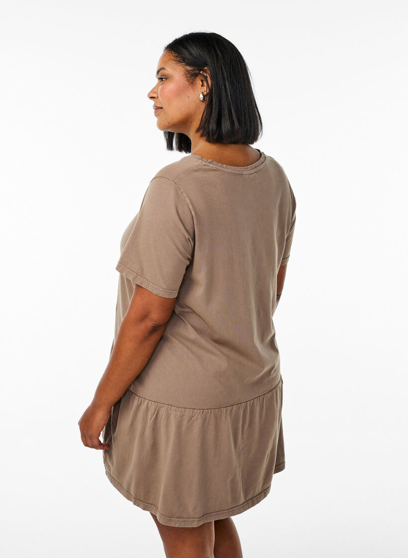 Short A-line dress with a washed look, Brown, Model image number 2