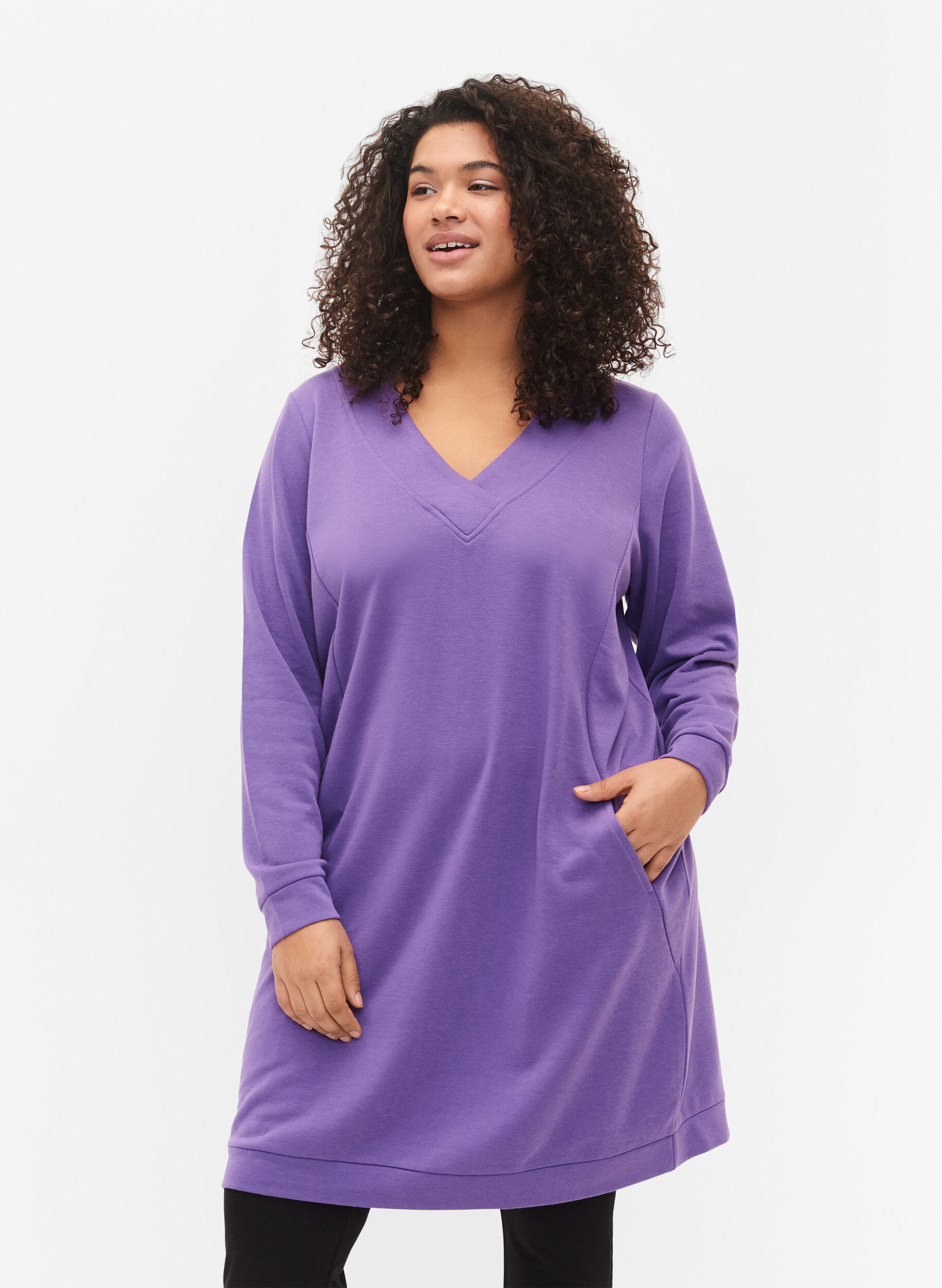 Zizzifashion Sweatshirt dress with v-neckline, Deep Lavender, Model image number 0