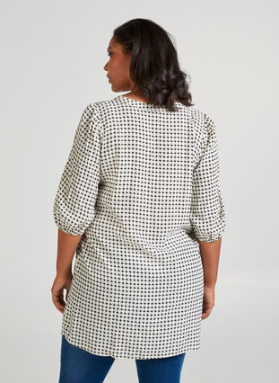 Checked viscose tunic, Birch AOP, Model image number 1