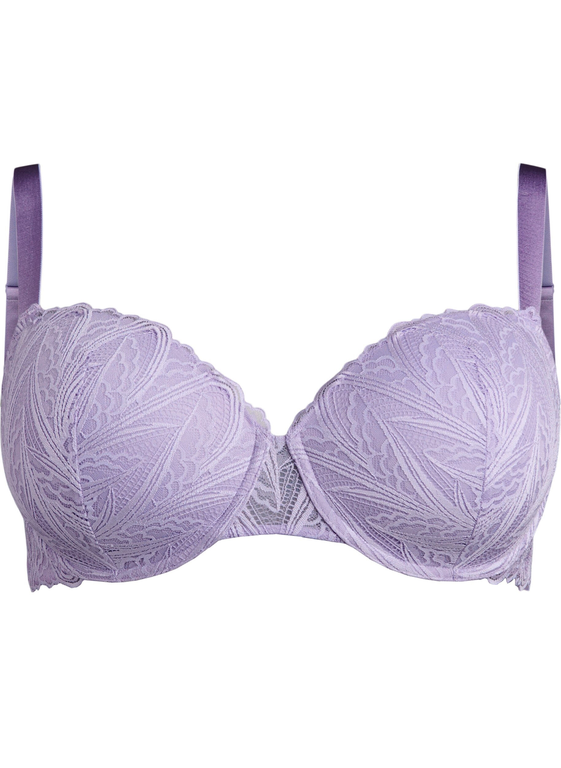Molded lace bra with underwire