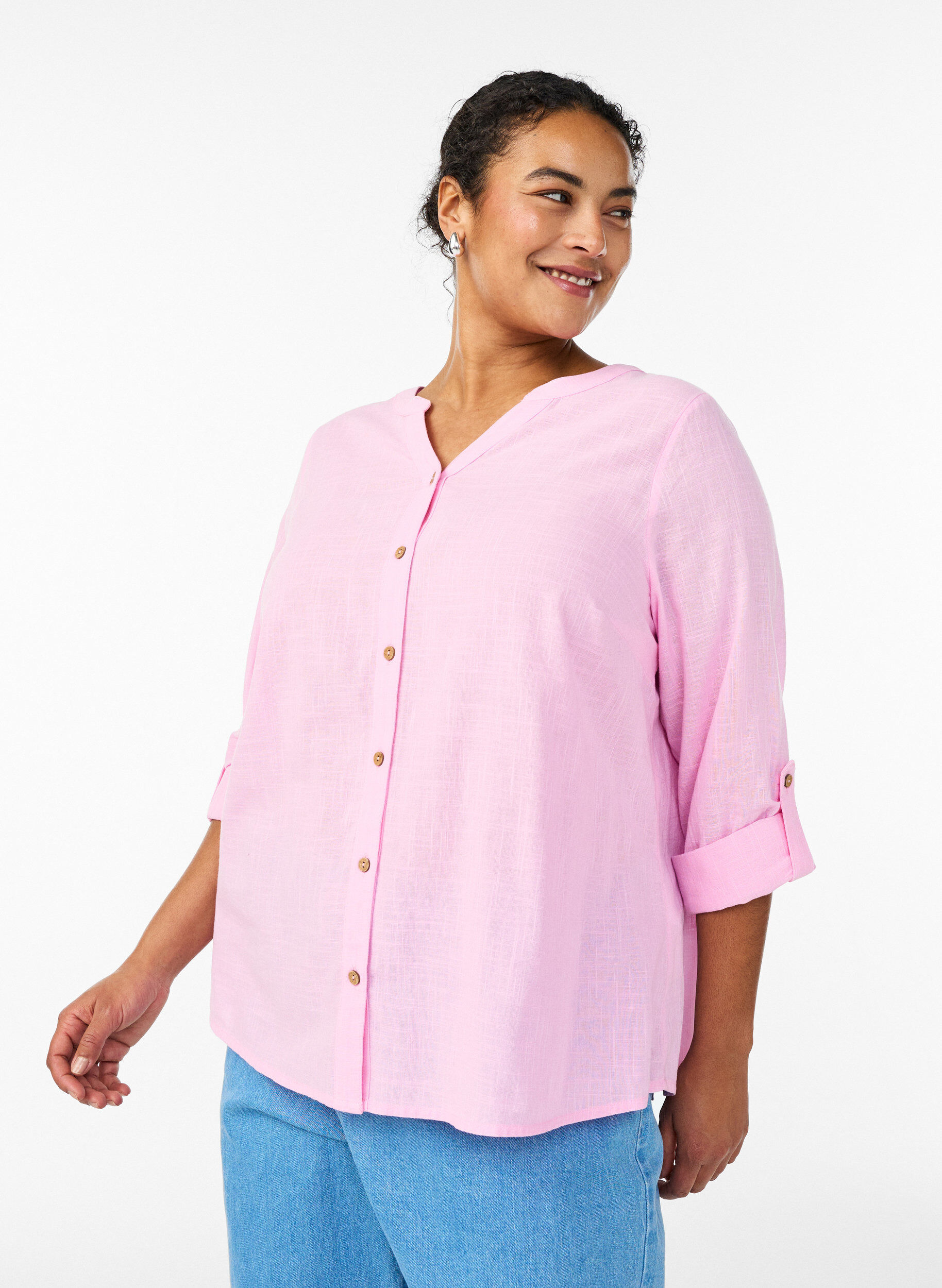 Cotton shirt blouse with V-neck, Pink, Model
