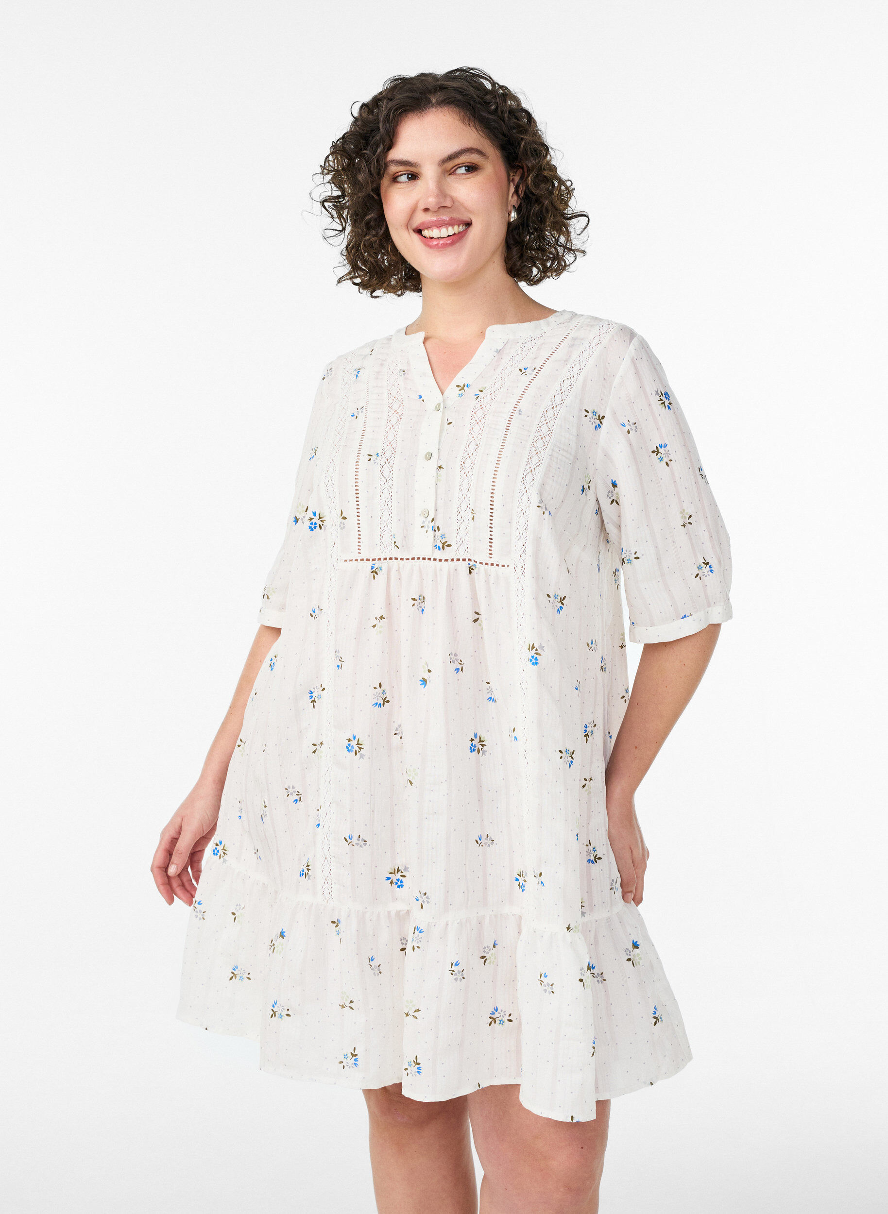 Zizzifashion Short viscose dress with lace trim and A-line cut, Vanilla, Model image number 0