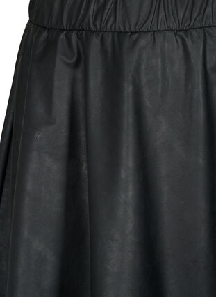 Imitated leather skirt with loose fit, Black, Packshot image number 2
