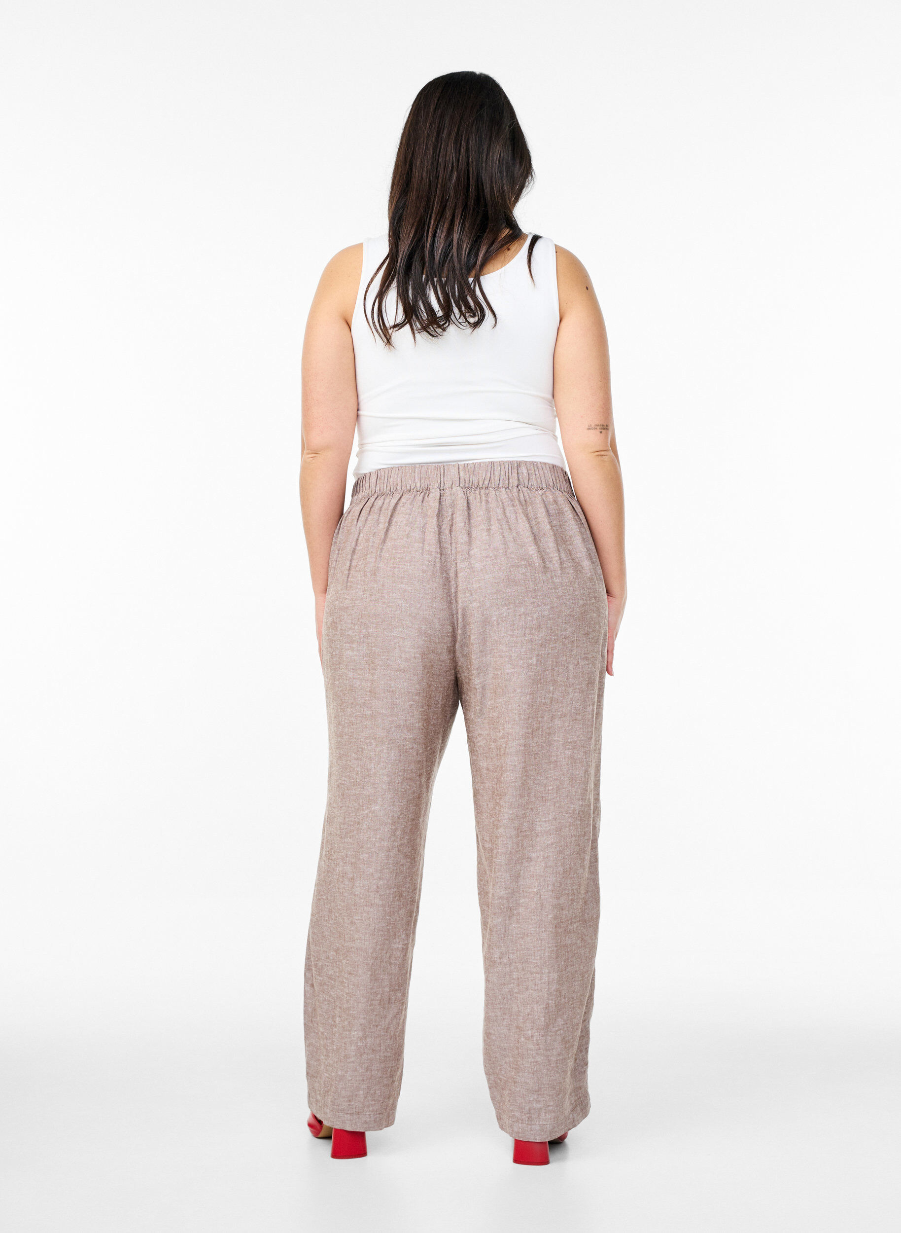 Zizzifashion Loose trousers in linen and viscose, Brown, Model image number 1
