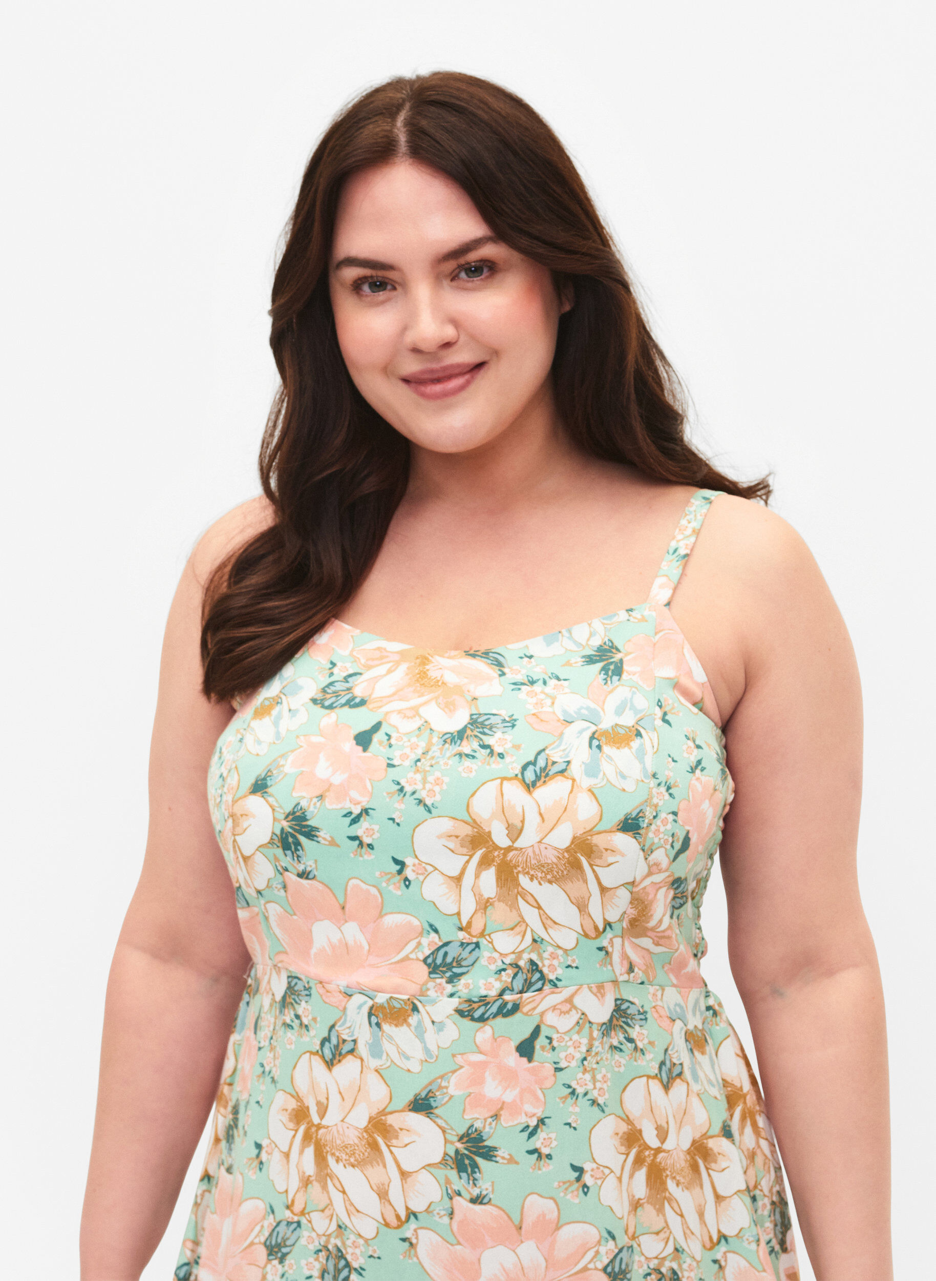 Zizzifashion Floral viscose strap dress with smocking, Green Flower, Model image number 2