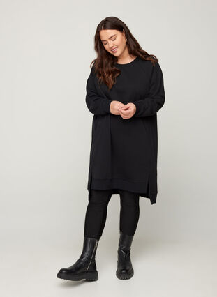 Sweater dress with pockets and slits, Black, Model image number 2