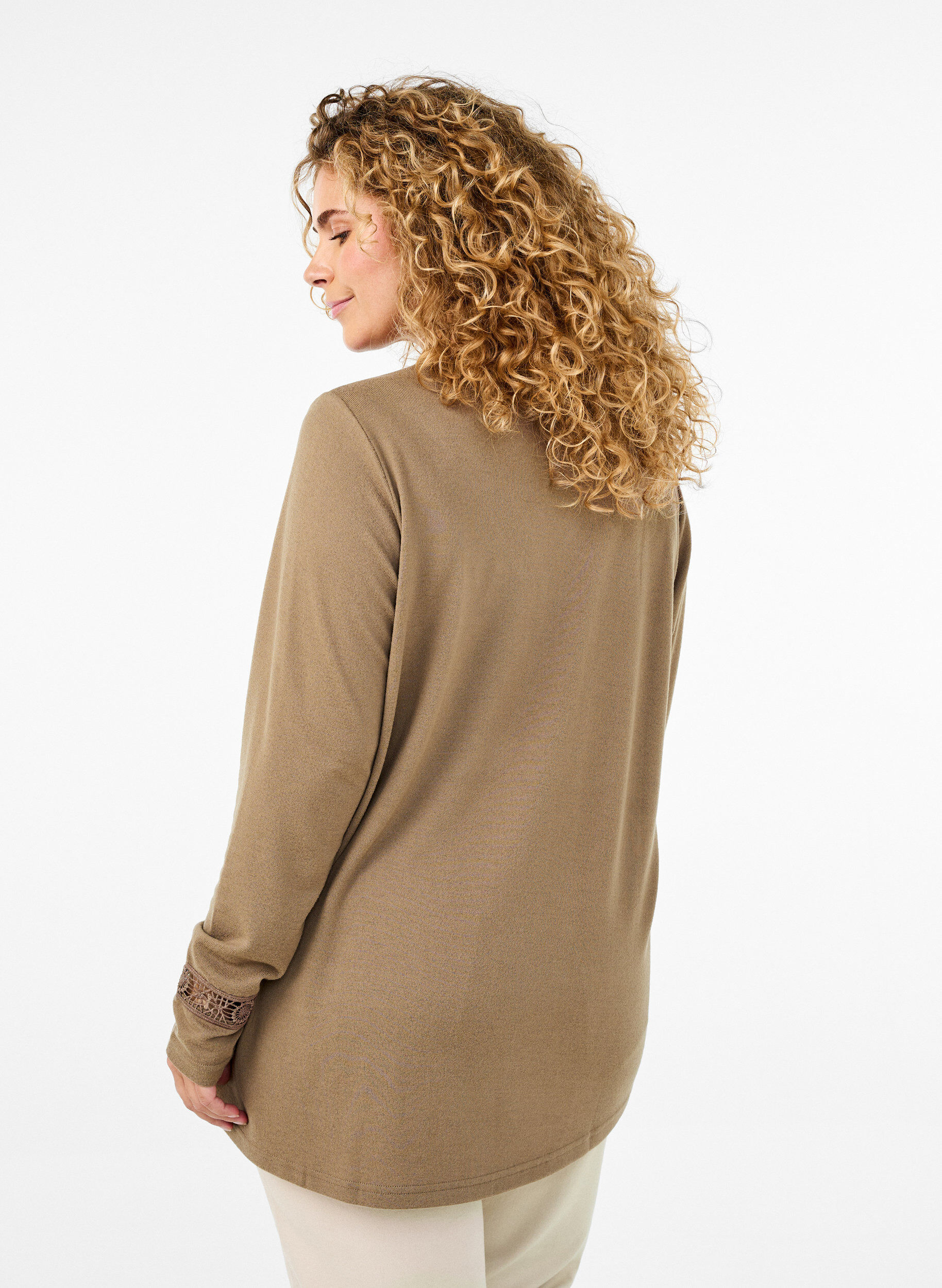 Zizzifashion Blouse with embroidery details and long sleeves, Brown, Model image number 2