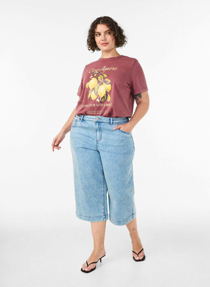 Cotton T-shirt with front print and a washed look, Red, Model image number 1