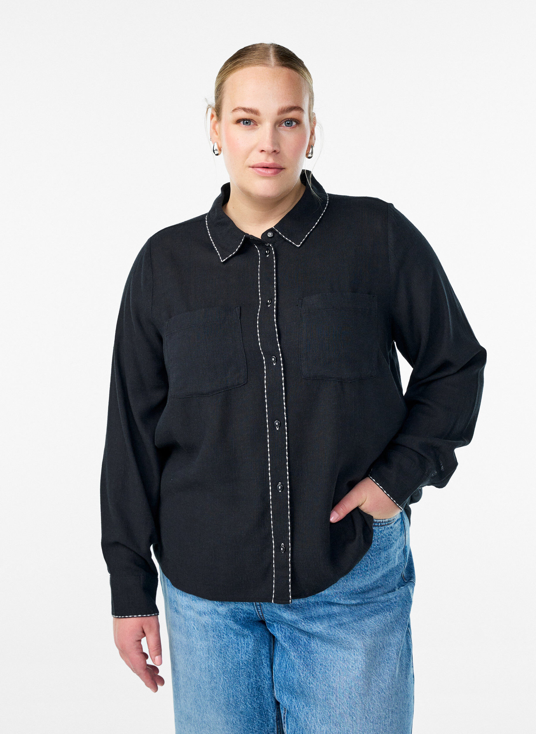 Shirt with contrast stitching and chest pockets, Black, Model