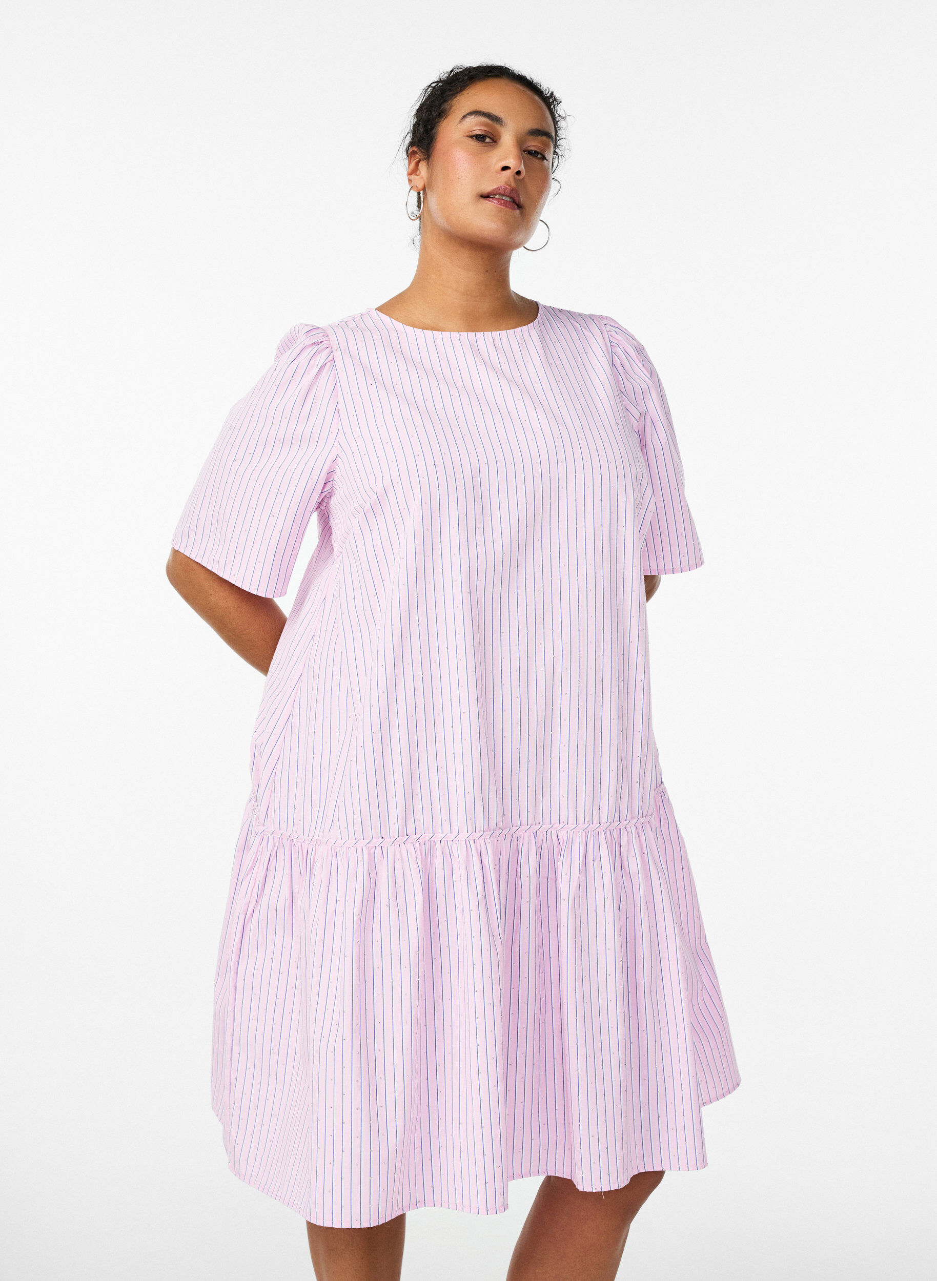 Knee-length striped dress with stones and puff sleeves, Pink, Model