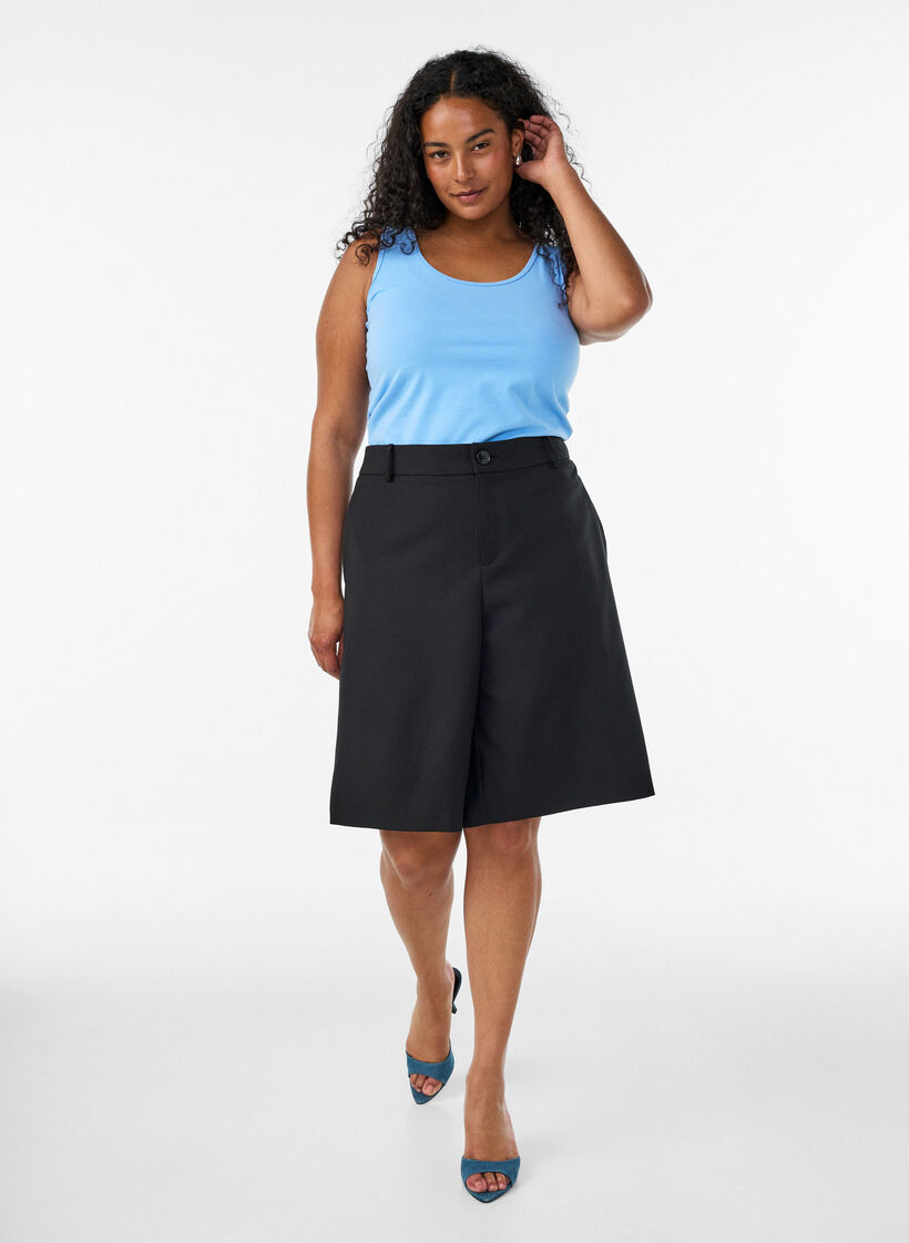 Solid color basic top in cotton, Light Blue, Model image number 1