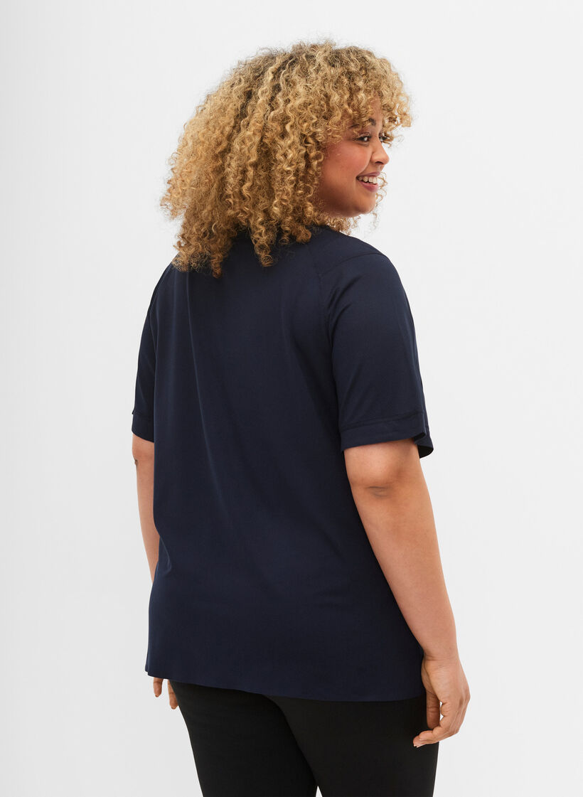 Short-sleeved training t-shirt with round neck, Night Sky, Model image number 1