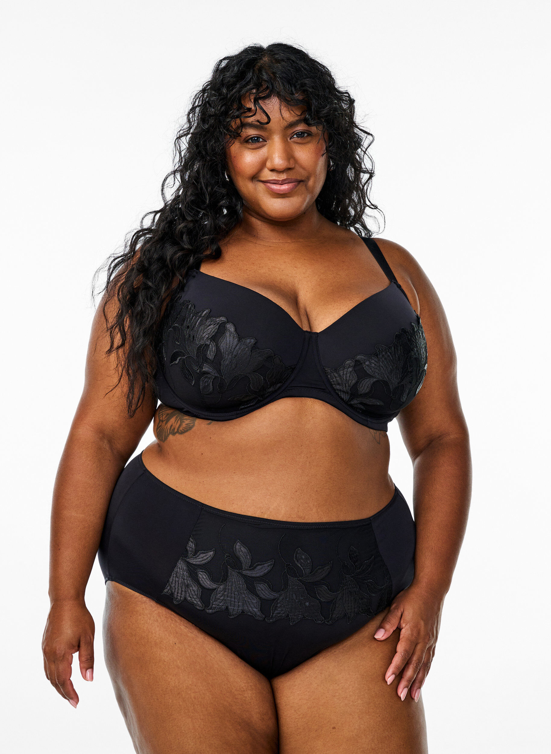 Microfiber briefs with floral embroidery, Black, Model