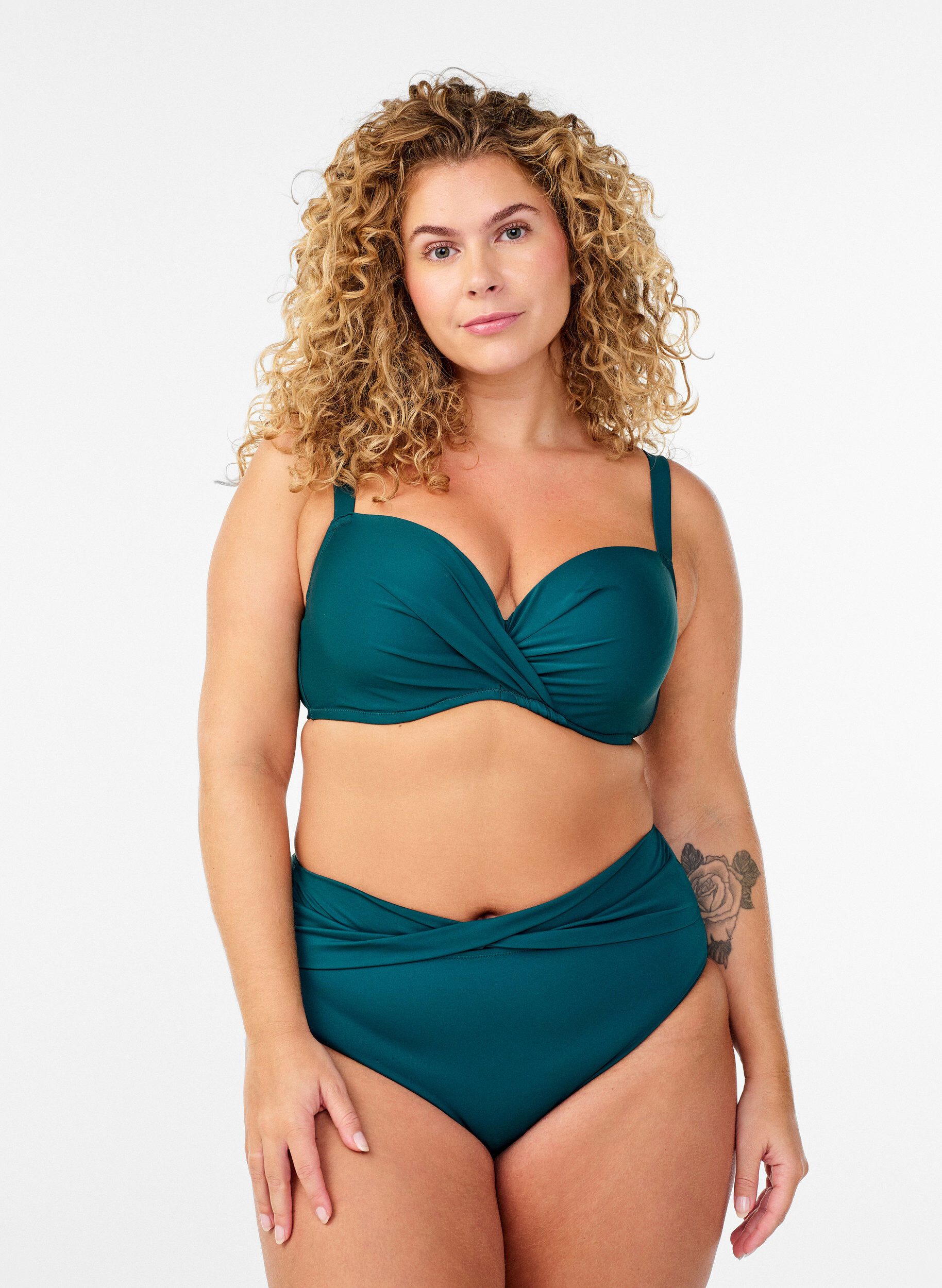 Bikini briefs with wrap detail, Green, Model