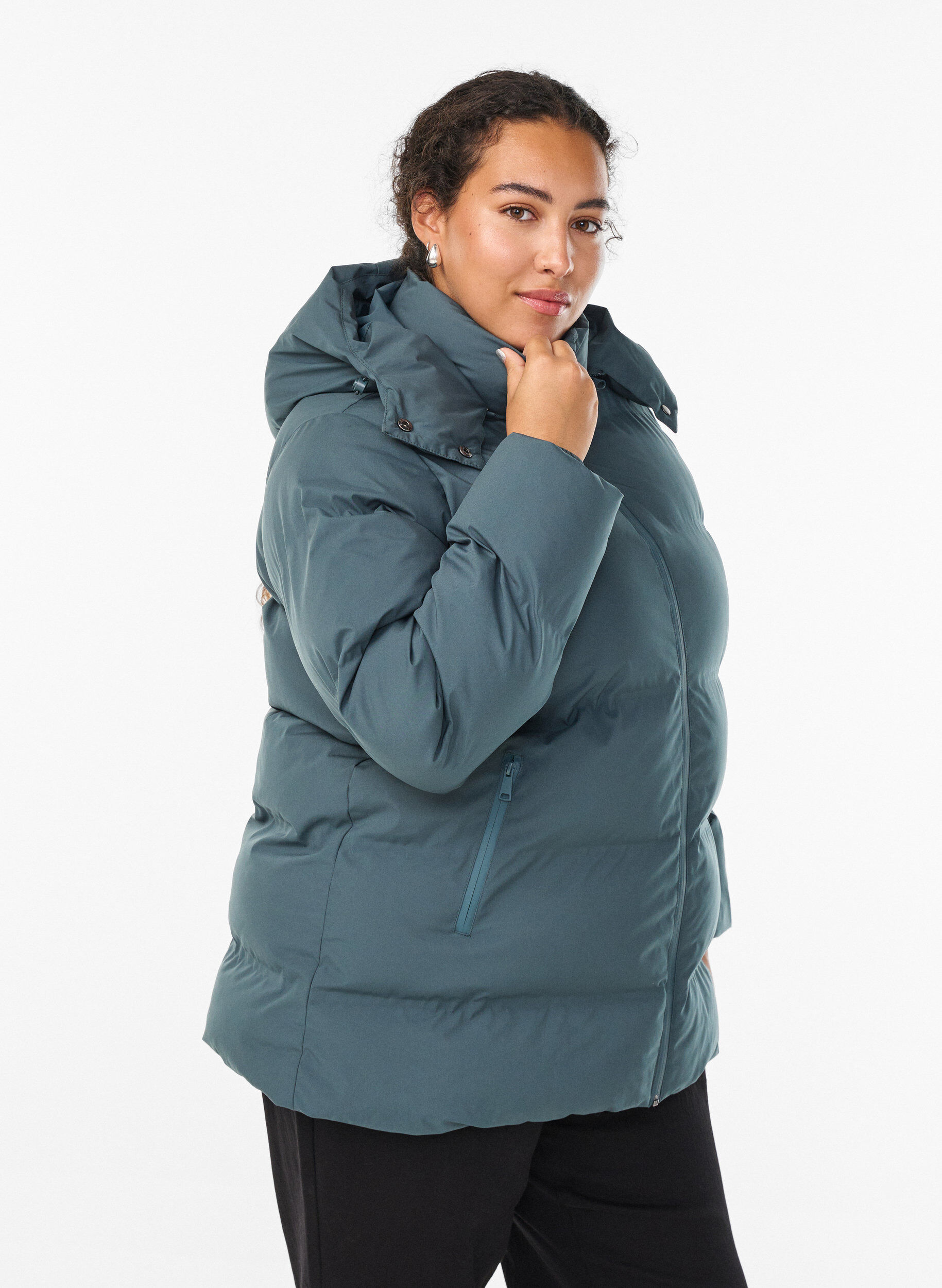 Short puffer jacket with detachable hood, Green, Model