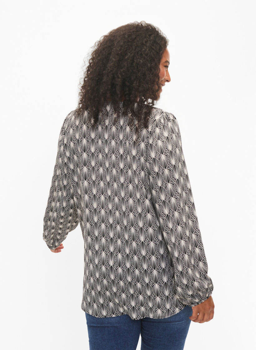 Shirt blouse with v-neck and print, Birch Graphic AOP, Model image number 1