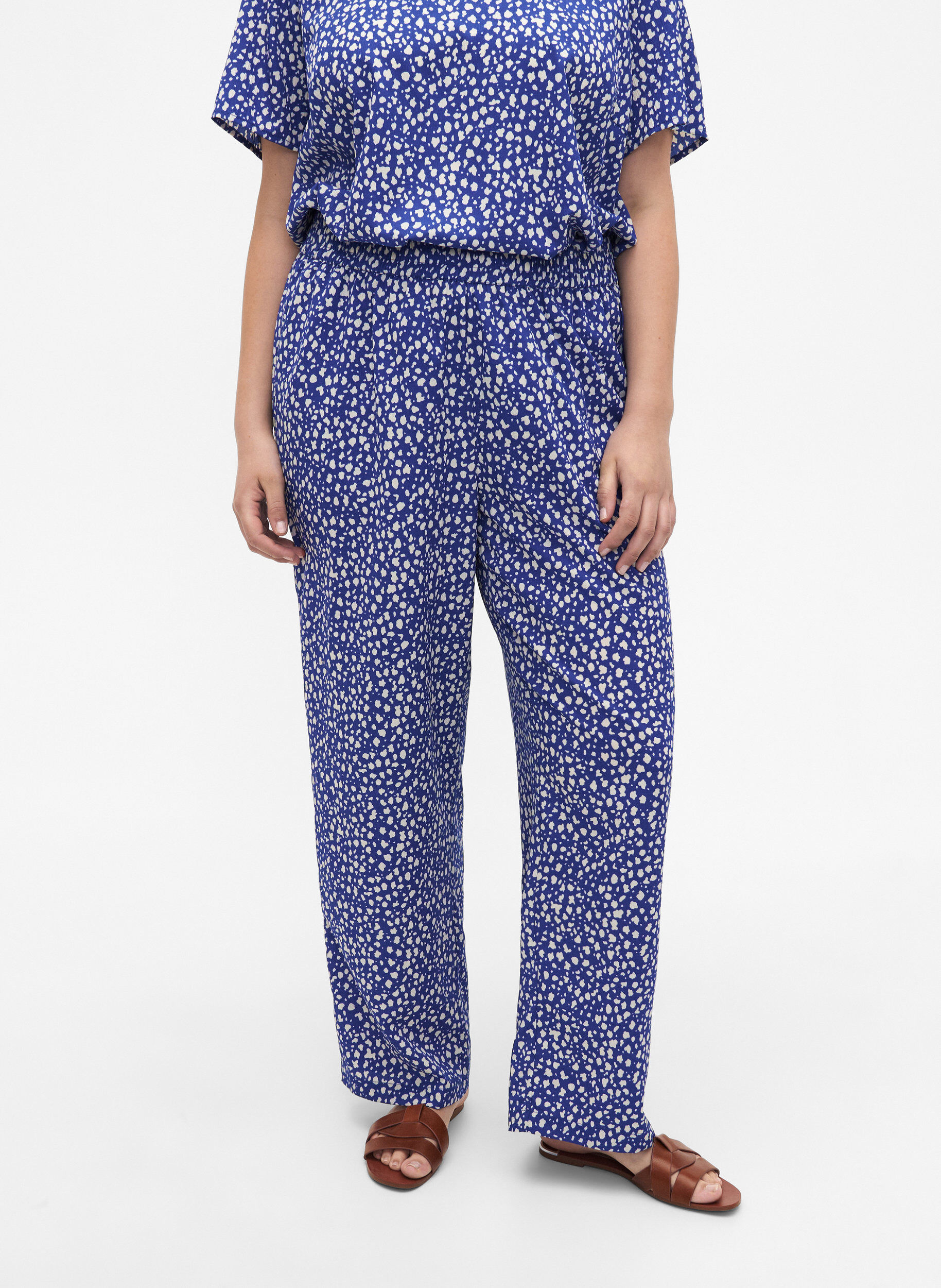 Zizzifashion FLASH - Pants with print and pockets, Surf the web Dot, Model image number 2