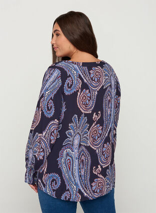 Long-sleeved viscose shirt with a paisley print, Night Sky AOP, Model image number 1