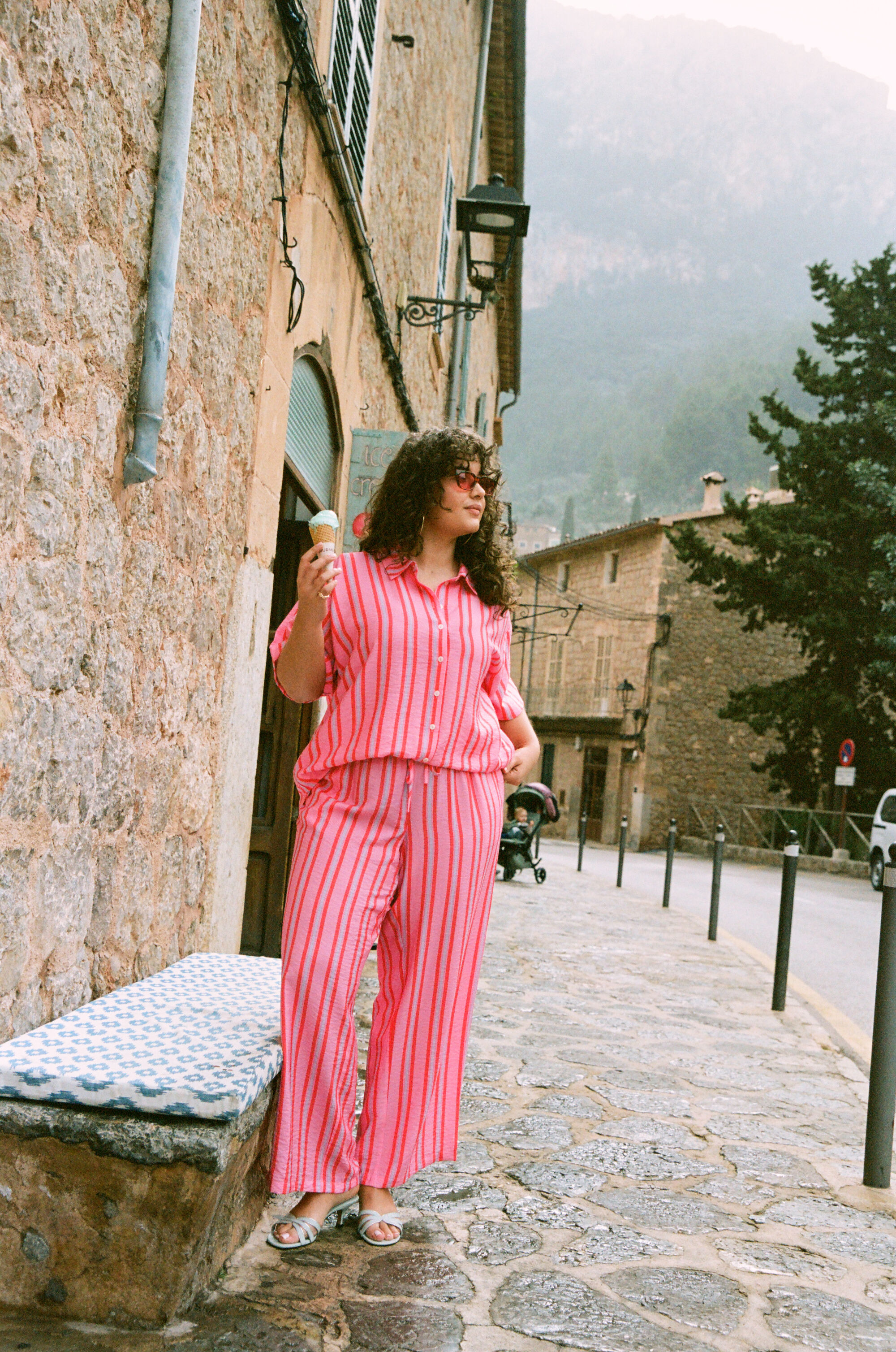 Zizzifashion Pink summery striped look, , Model