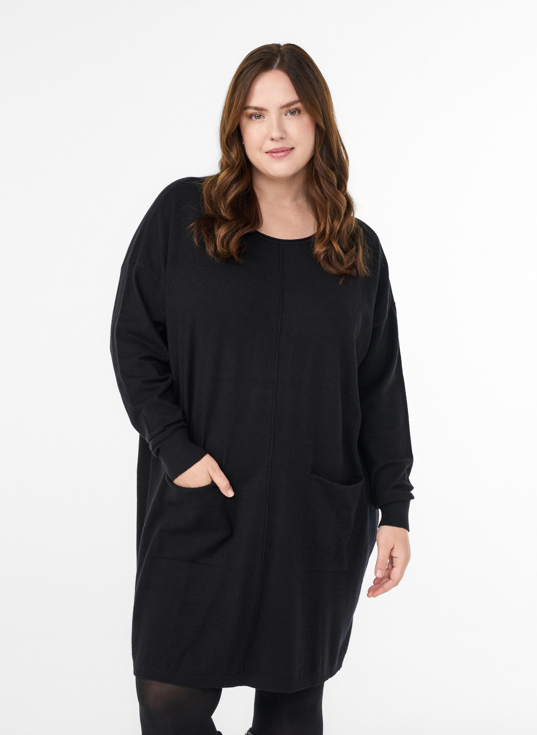 Short knit dress with centre seam and pockets, Black, Model
