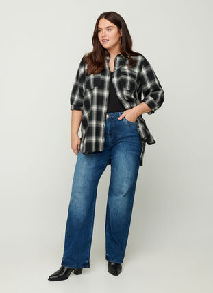 Checked shirt with chest pockets, Black checked, Model image number 2