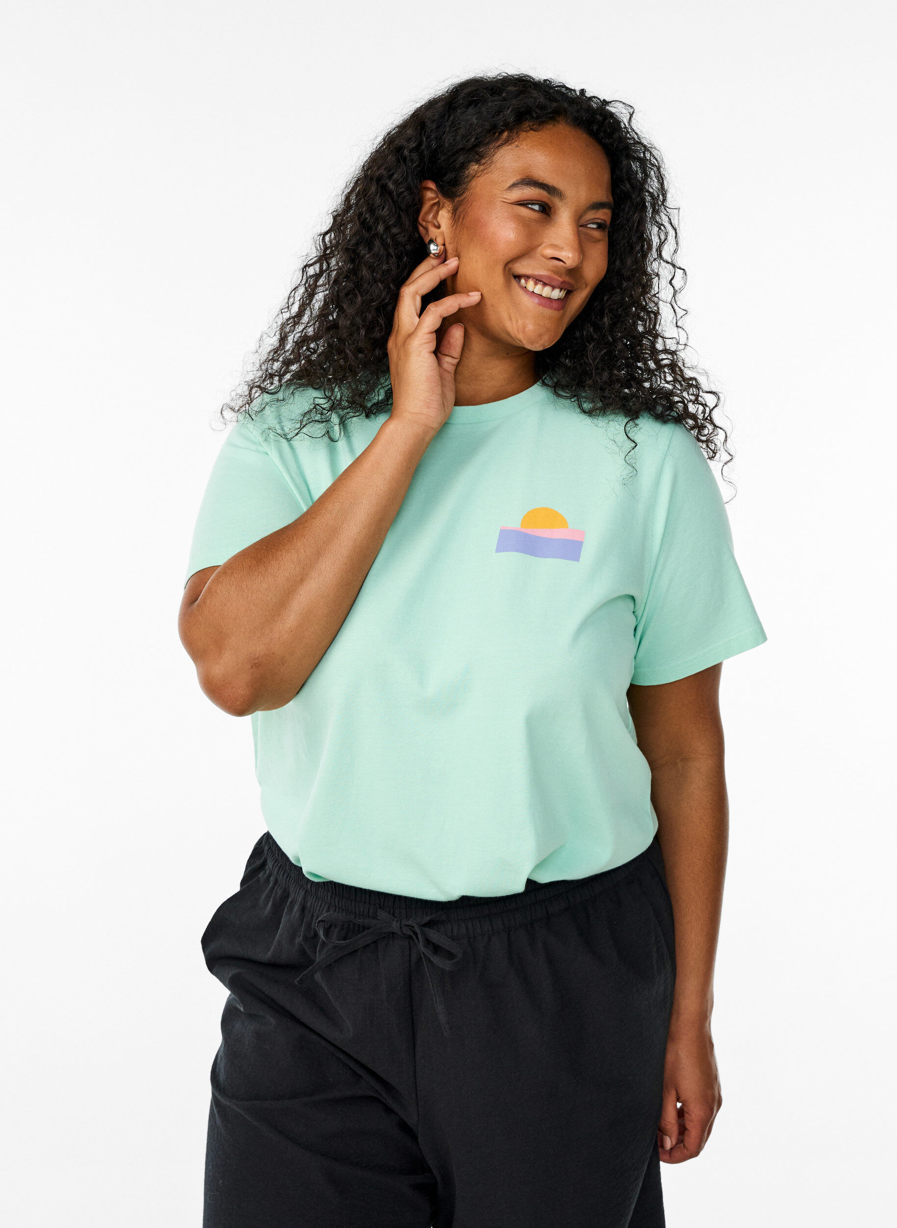 Organic cotton T-shirt with back print, Green, Model