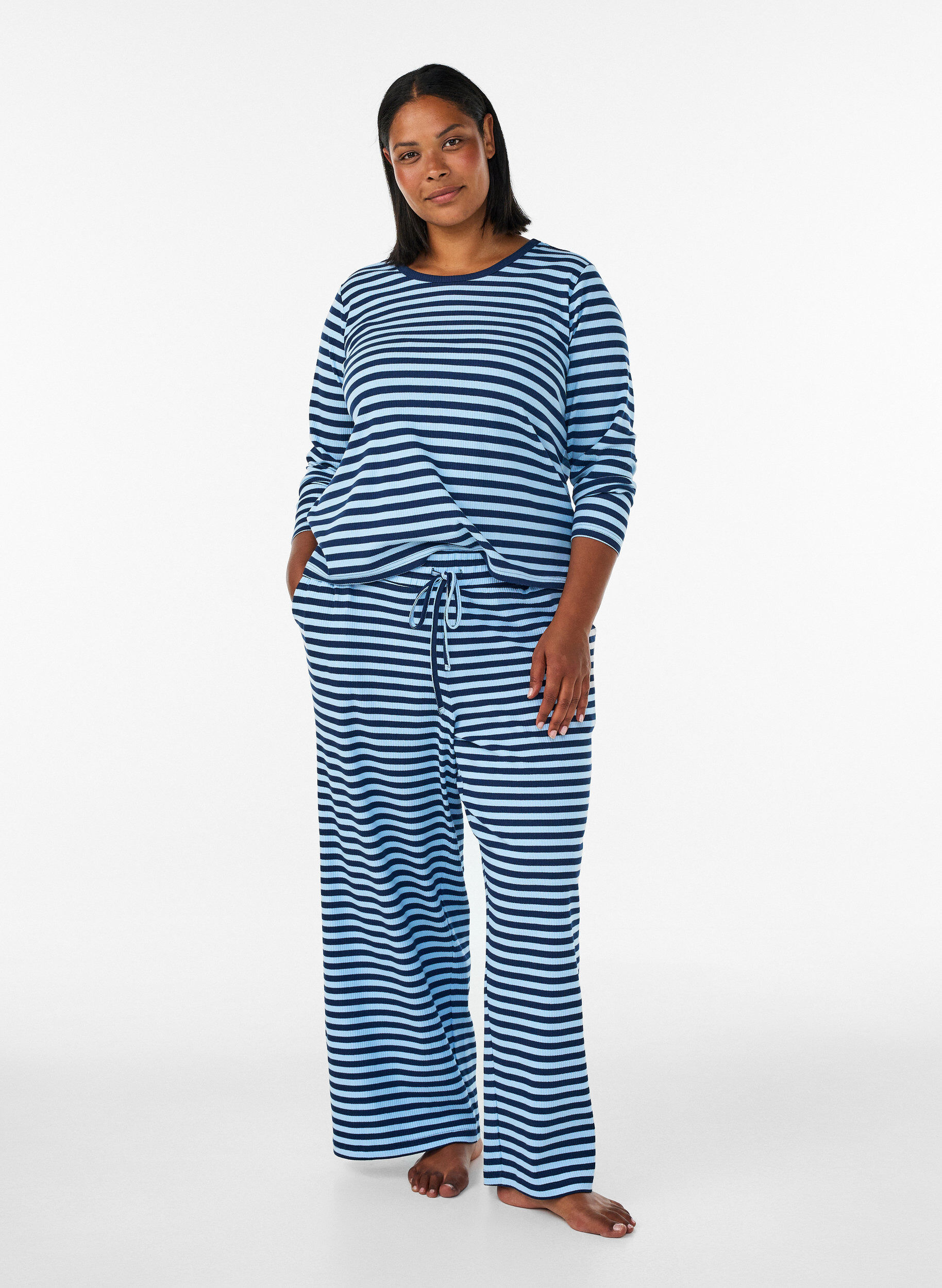 ZizzifashionStriped pyjama bottoms with a high waist and wide legs, Blue, Model image number 0