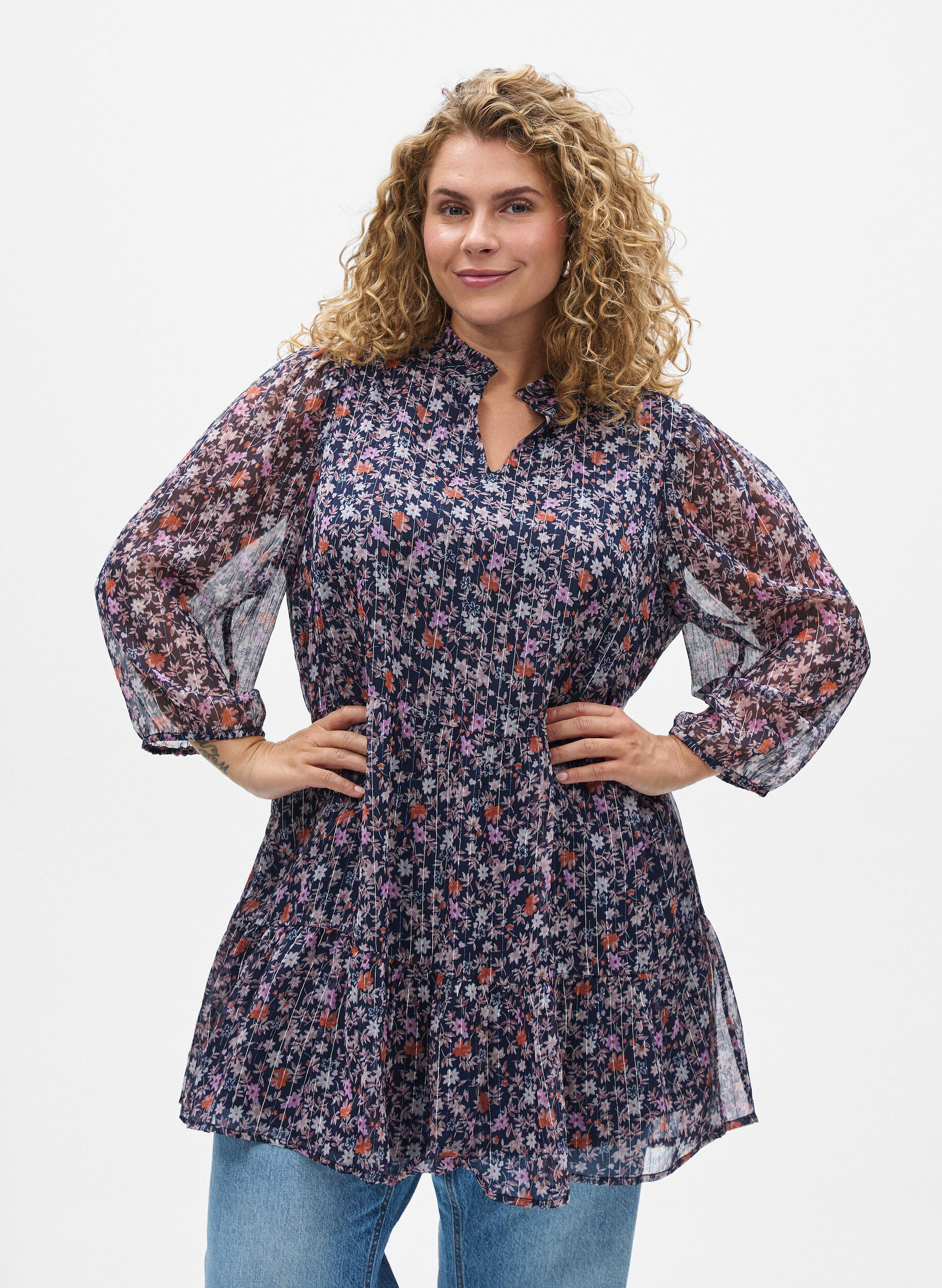 Tunic with floral print and glitter threads, Blue, Model