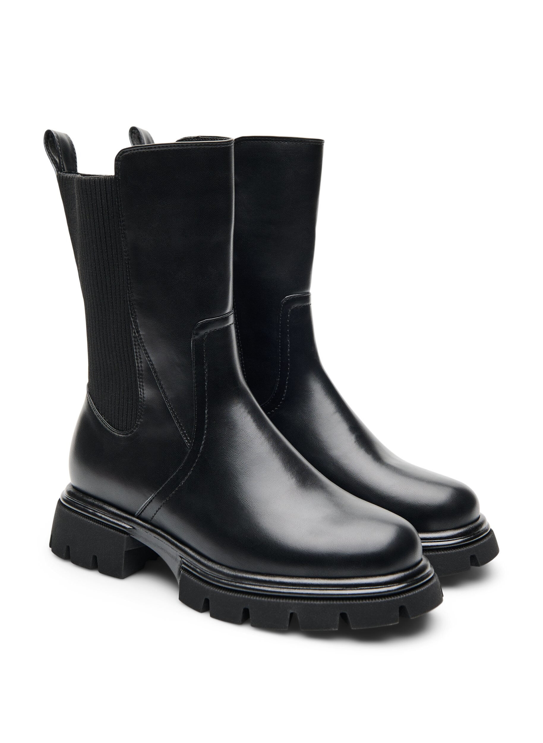 ZizzifashionChelsea boot with a chunky sole and ribbed panels, Black, Packshot image number 1