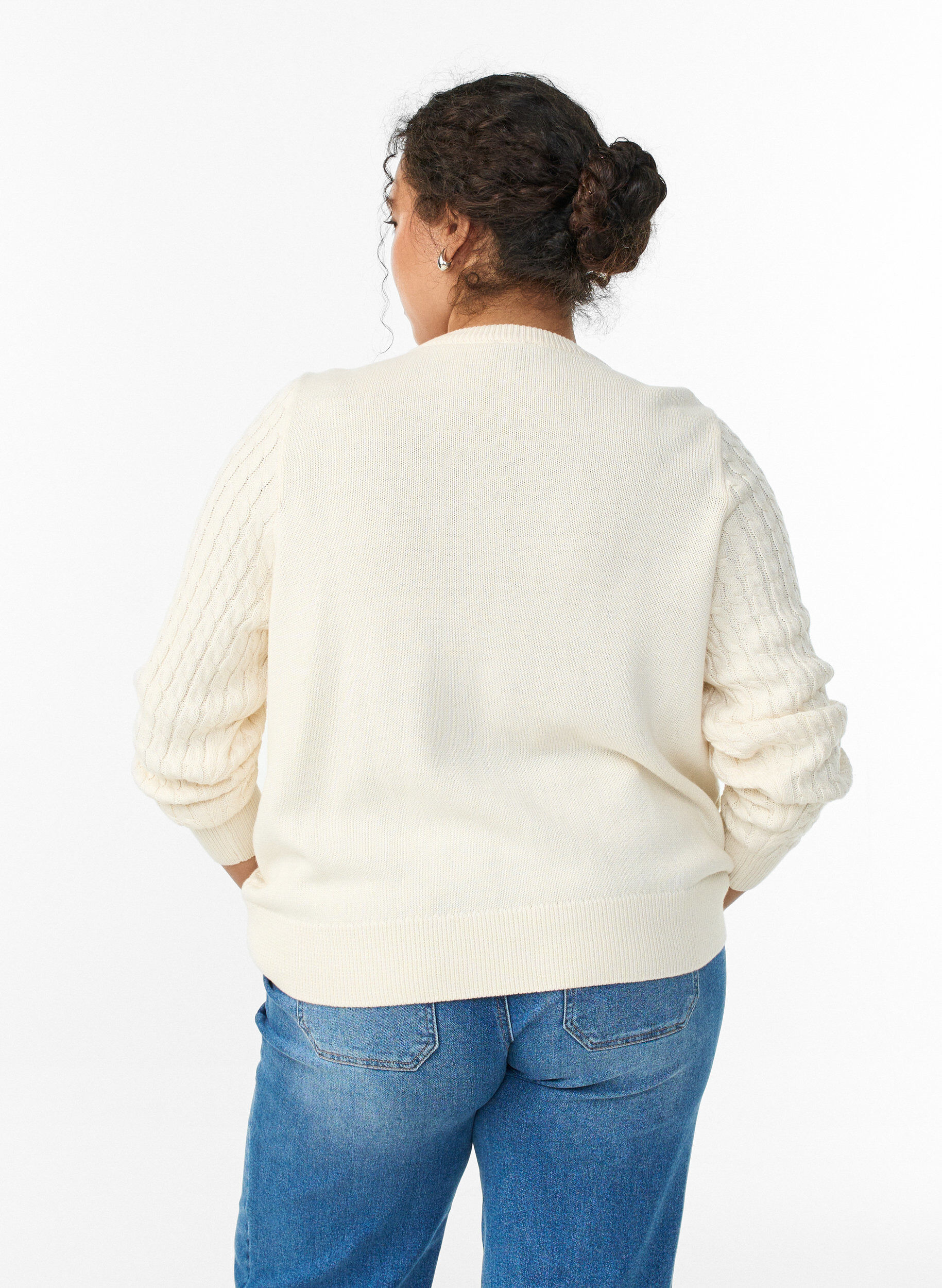 Zizzifashion Cable knit cardigan with golden buttons, Vanilla, Model image number 2