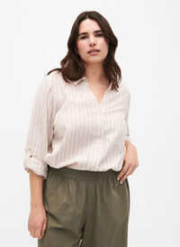 Shirt blouse with button closure in cotton-linen blend, Sandshell White, Model